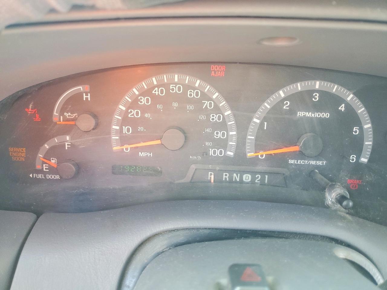 2003 Ford F150 Серебряный vin: 1FTRX18L53NB92546