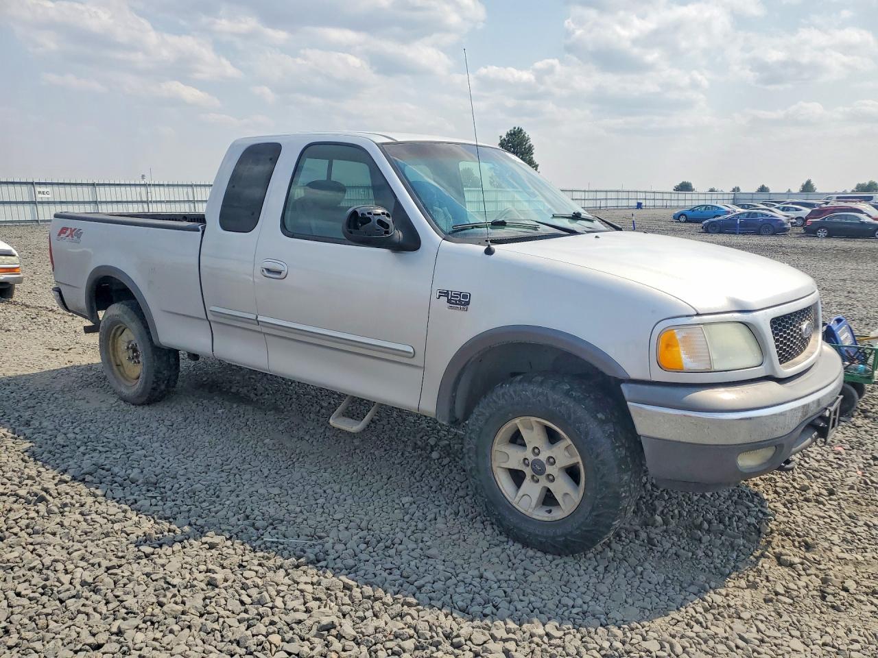 2003 Ford F150 Серебряный vin: 1FTRX18L53NB92546