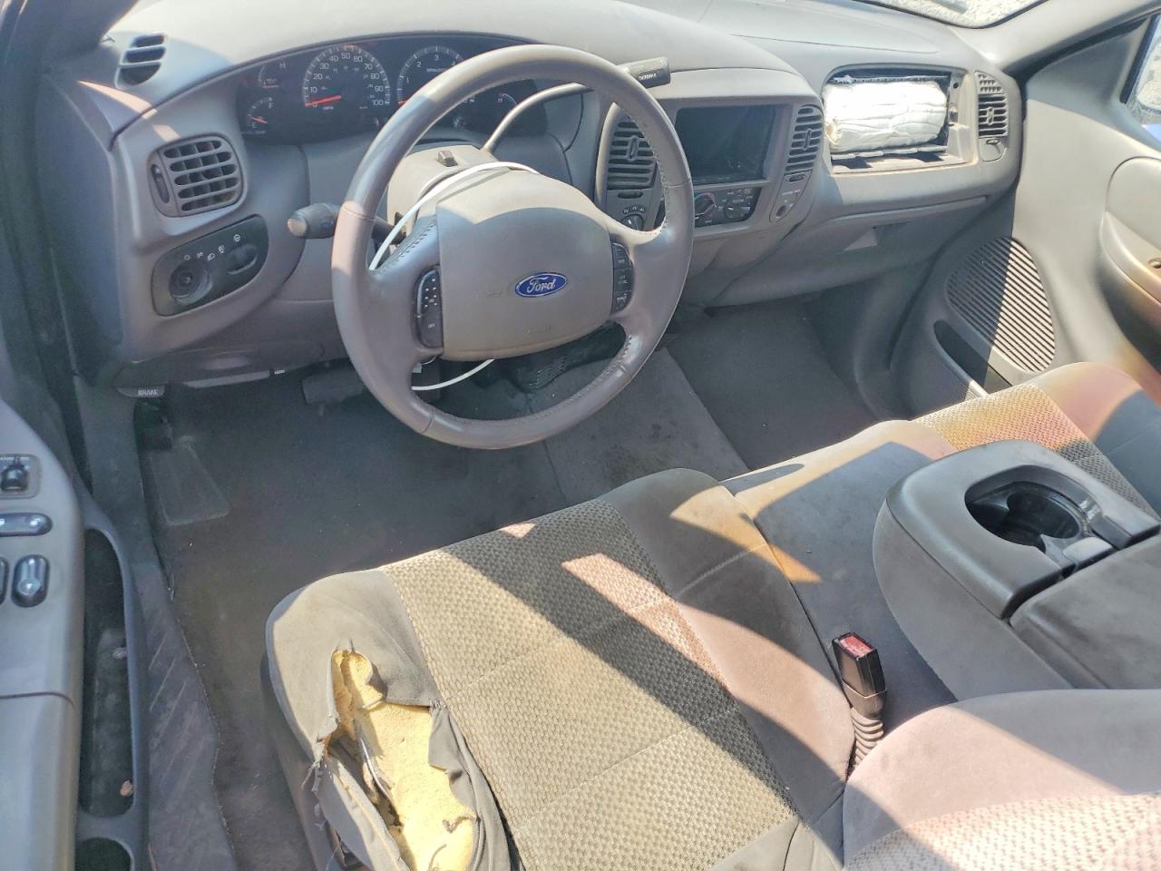 2003 Ford F150 Серебряный vin: 1FTRX18L53NB92546