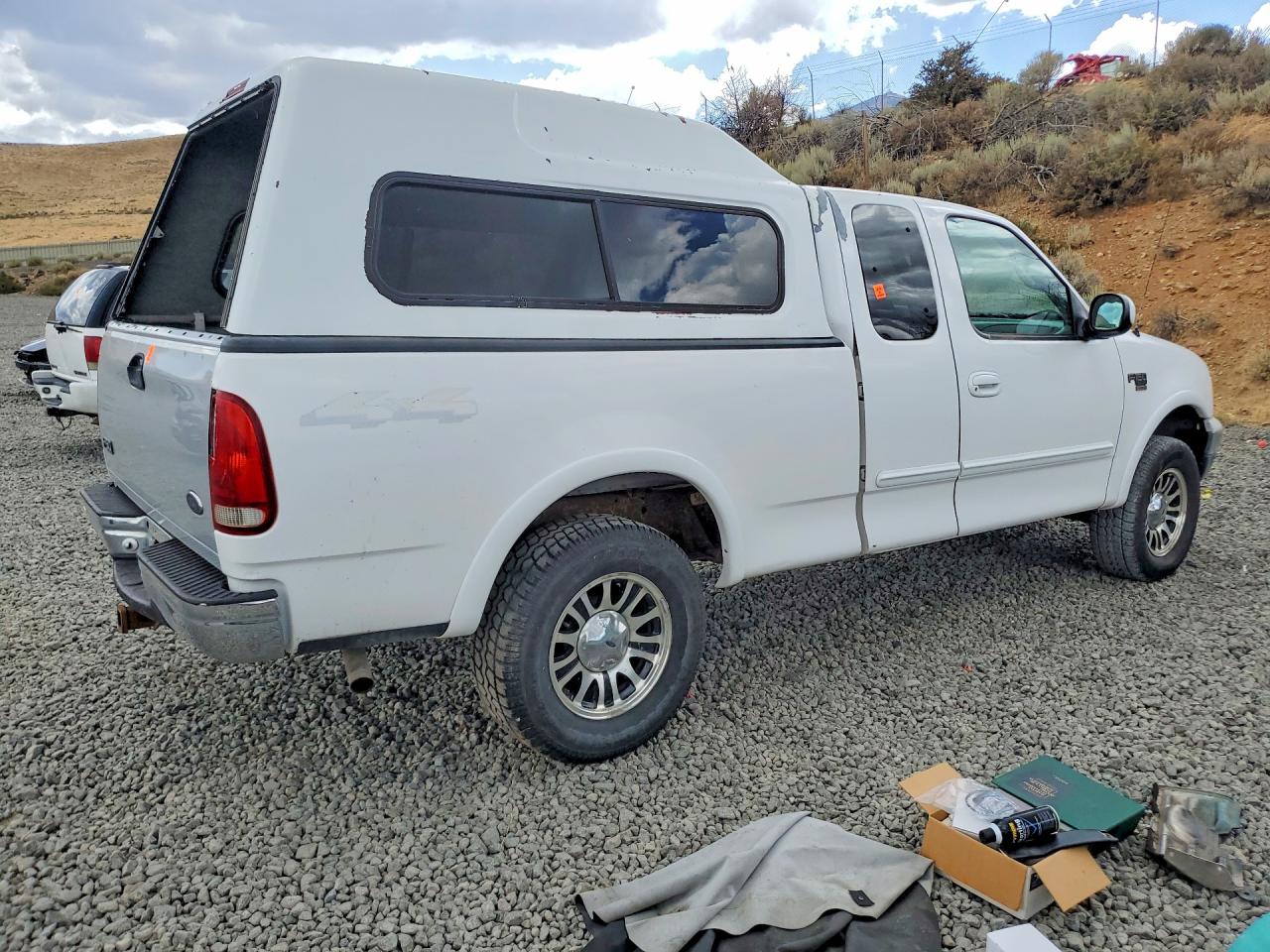 2000 Ford F150 White vin: 1FTRX18L5YKA37049