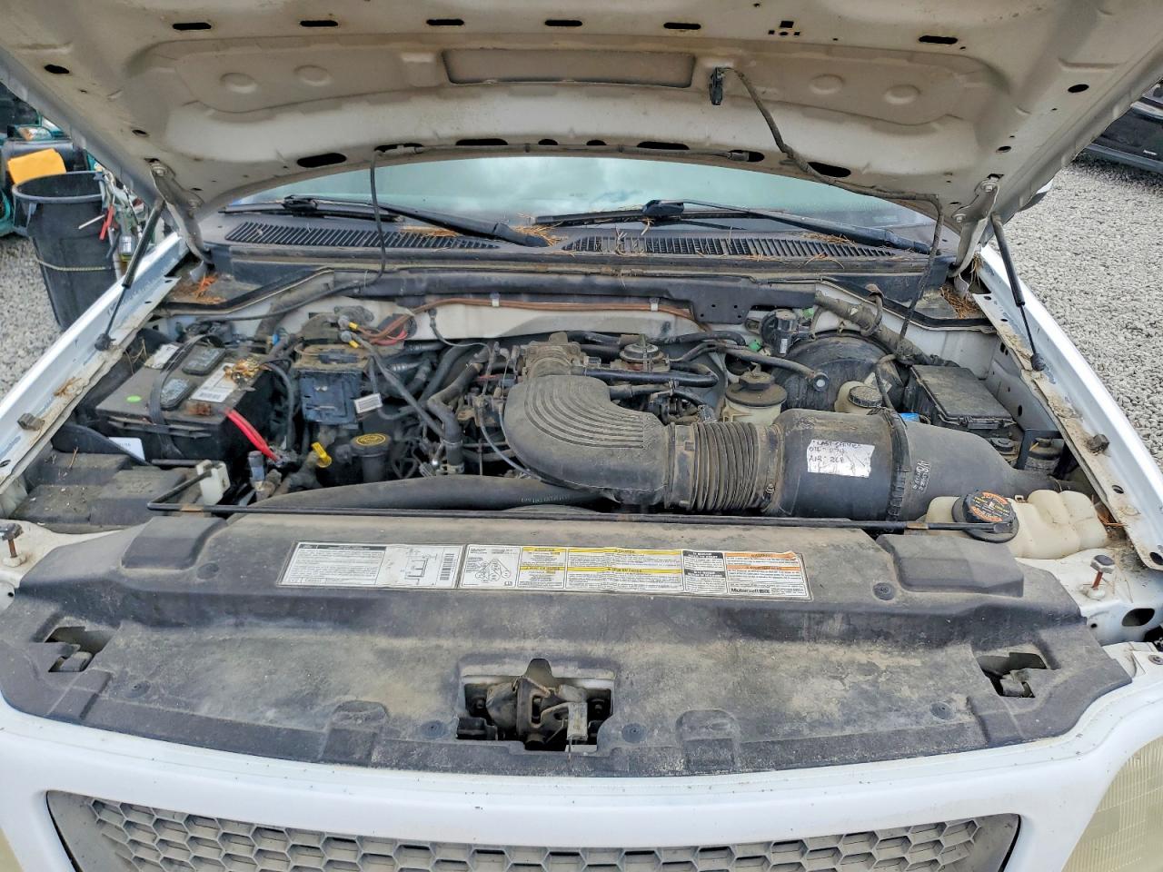 2000 Ford F150 White vin: 1FTRX18L5YKA37049