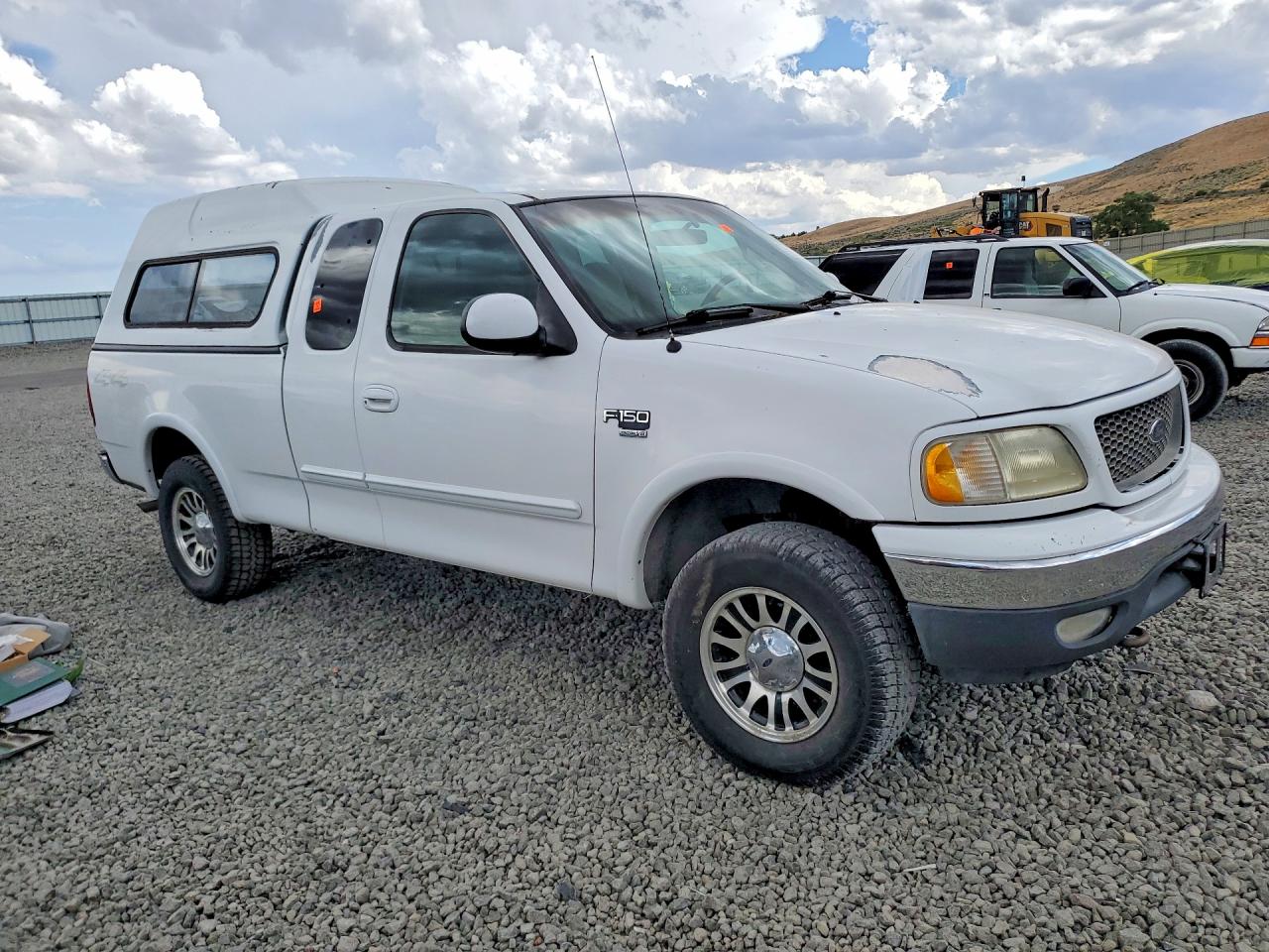 2000 Ford F150 White vin: 1FTRX18L5YKA37049