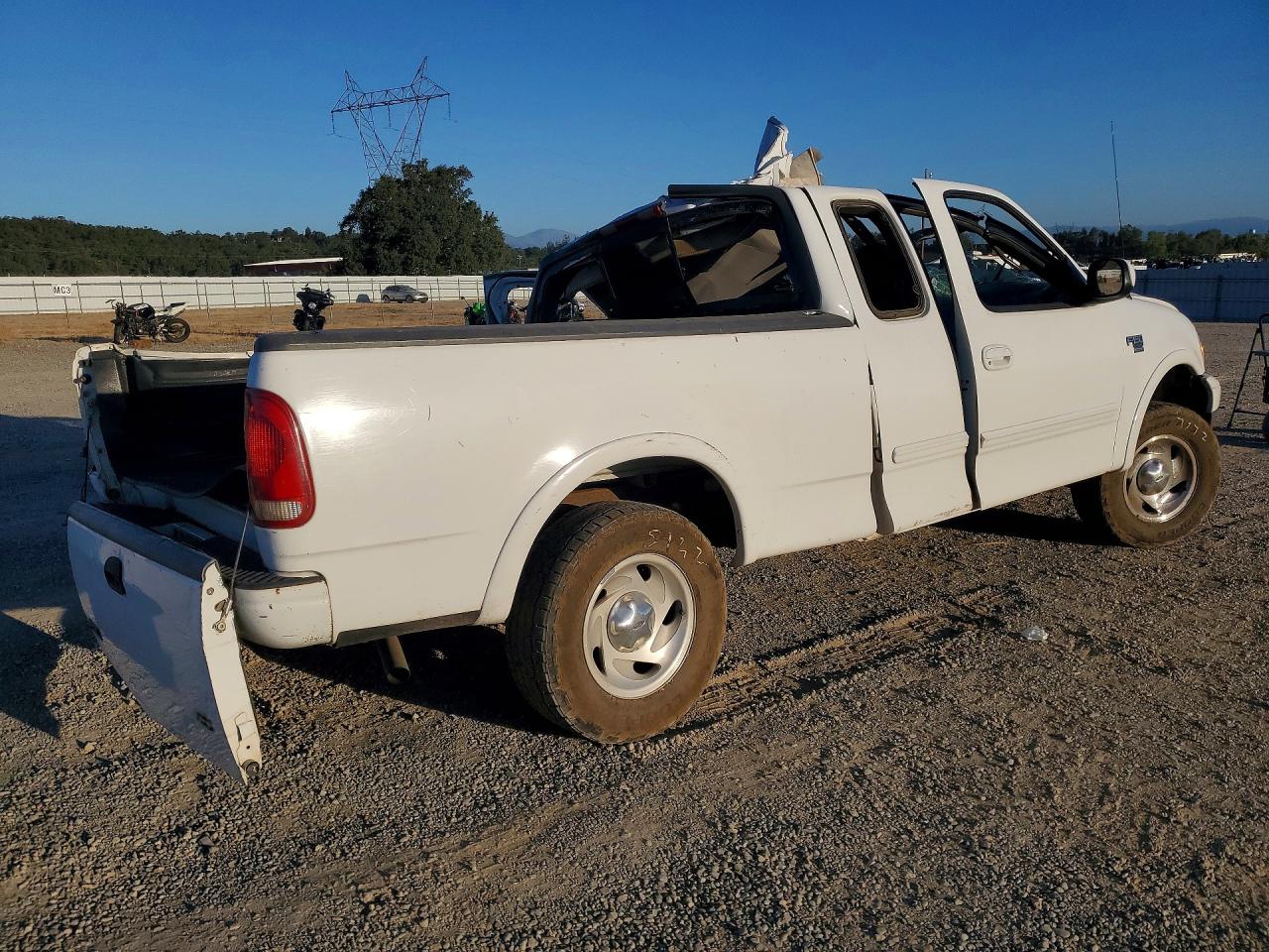 2000 Ford F150 White vin: 1FTRX18L5YNB81473