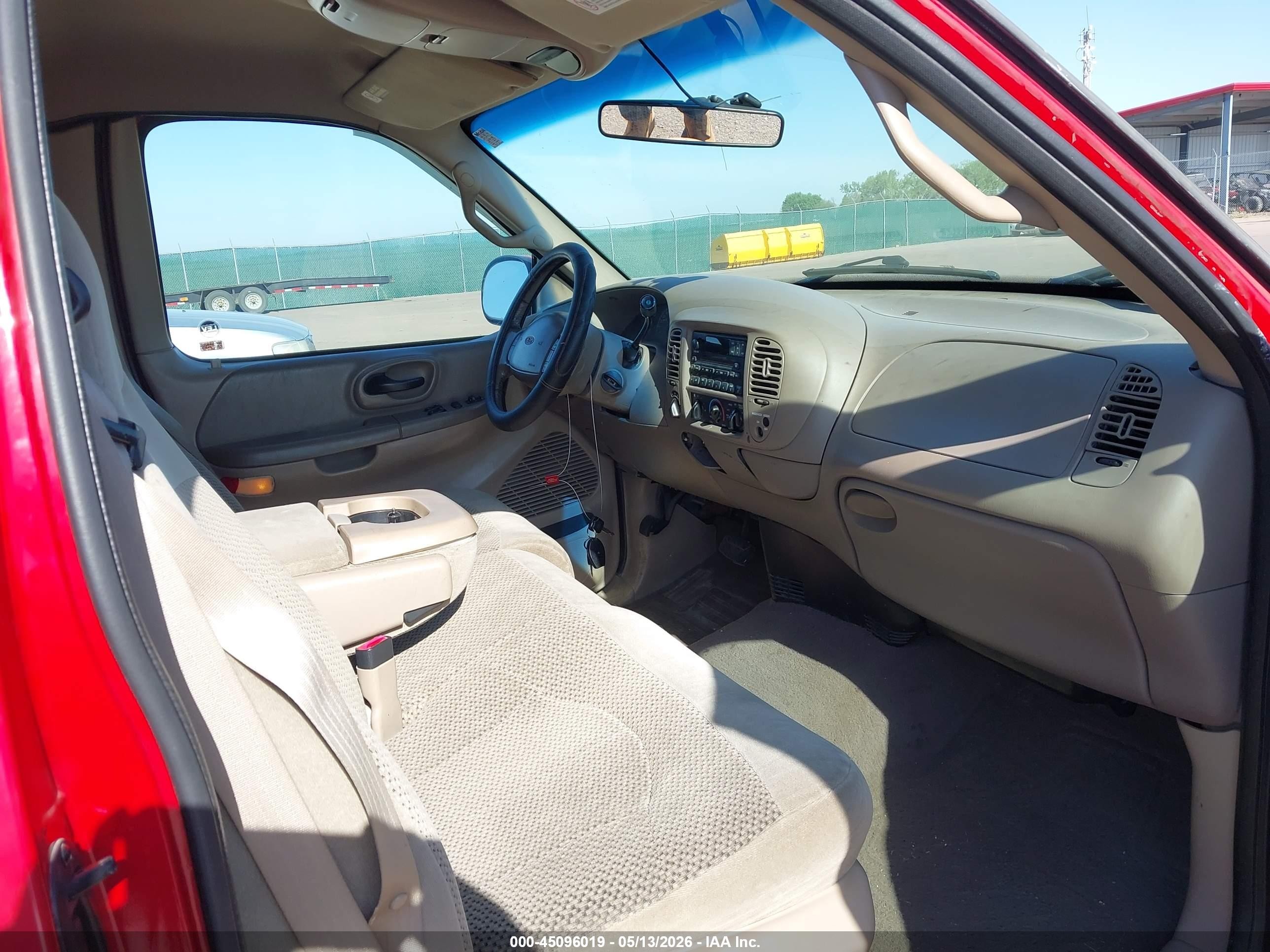 2001 Ford F-150 Lariat/xl/xlt Red vin: 1FTRX18L61KF00533