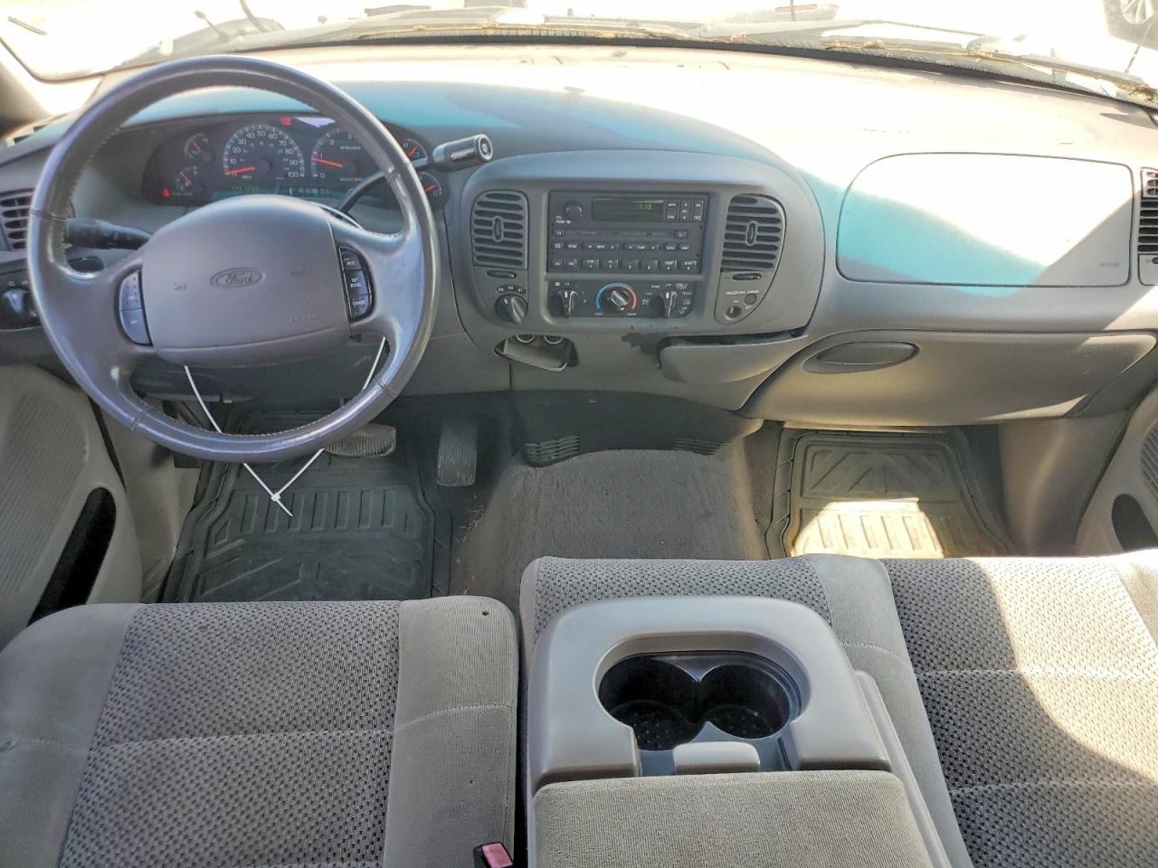2001 Ford F150 Белый vin: 1FTRX18L71NB54751