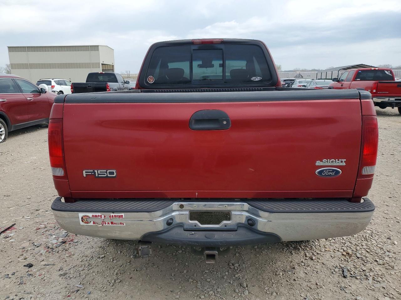 2002 Ford F150 Red vin: 1FTRX18L72NB68649