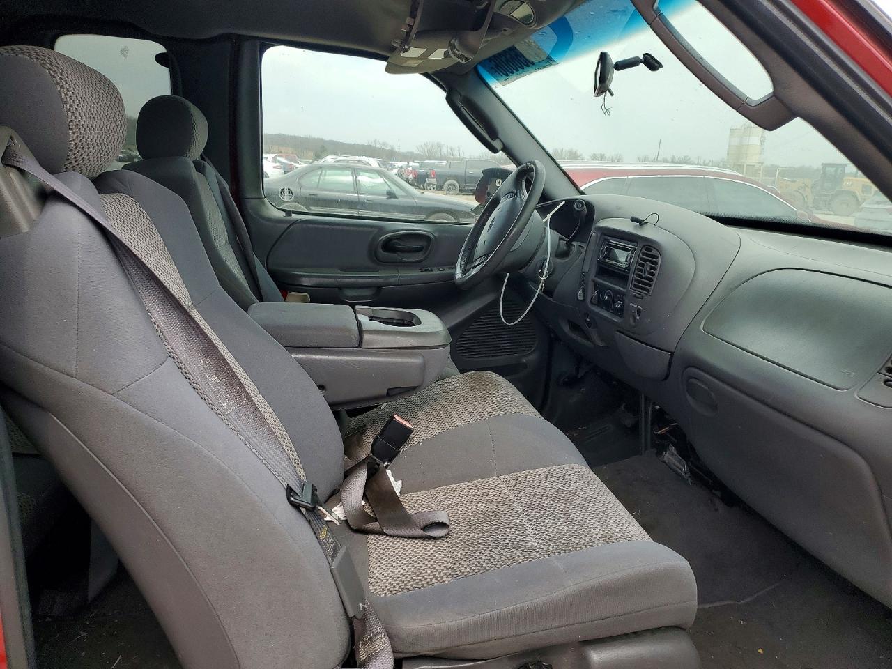 2002 Ford F150 Red vin: 1FTRX18L72NB68649