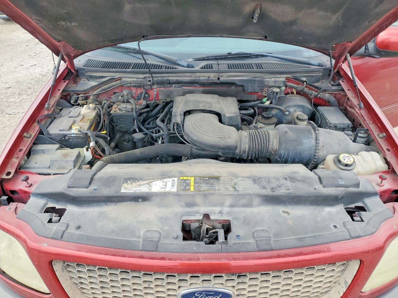 2002 Ford F150 Red vin: 1FTRX18L72NB68649