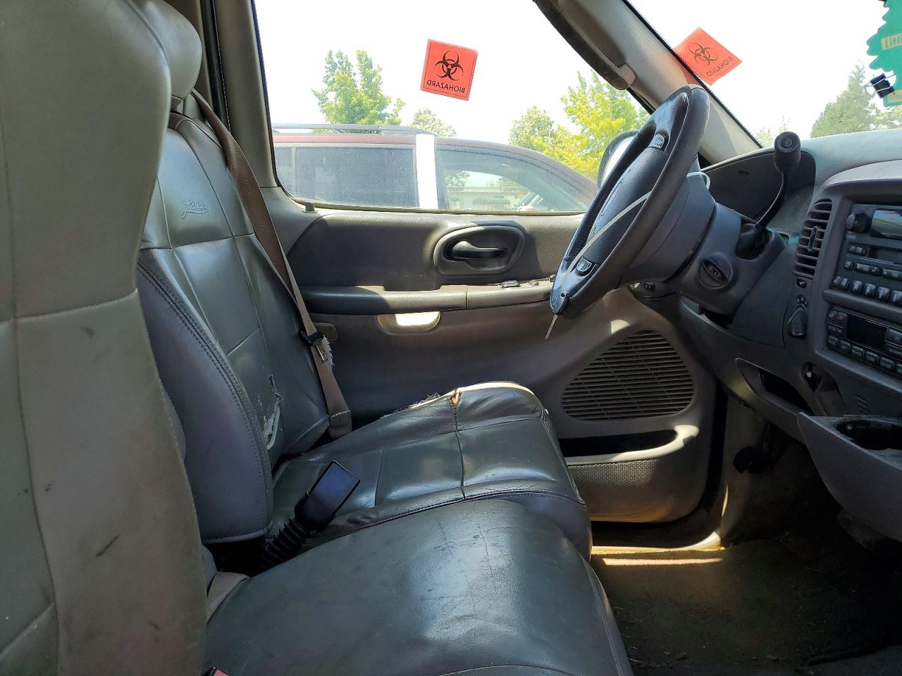 2002 Ford F150 Серый vin: 1FTRX18L72NB90599