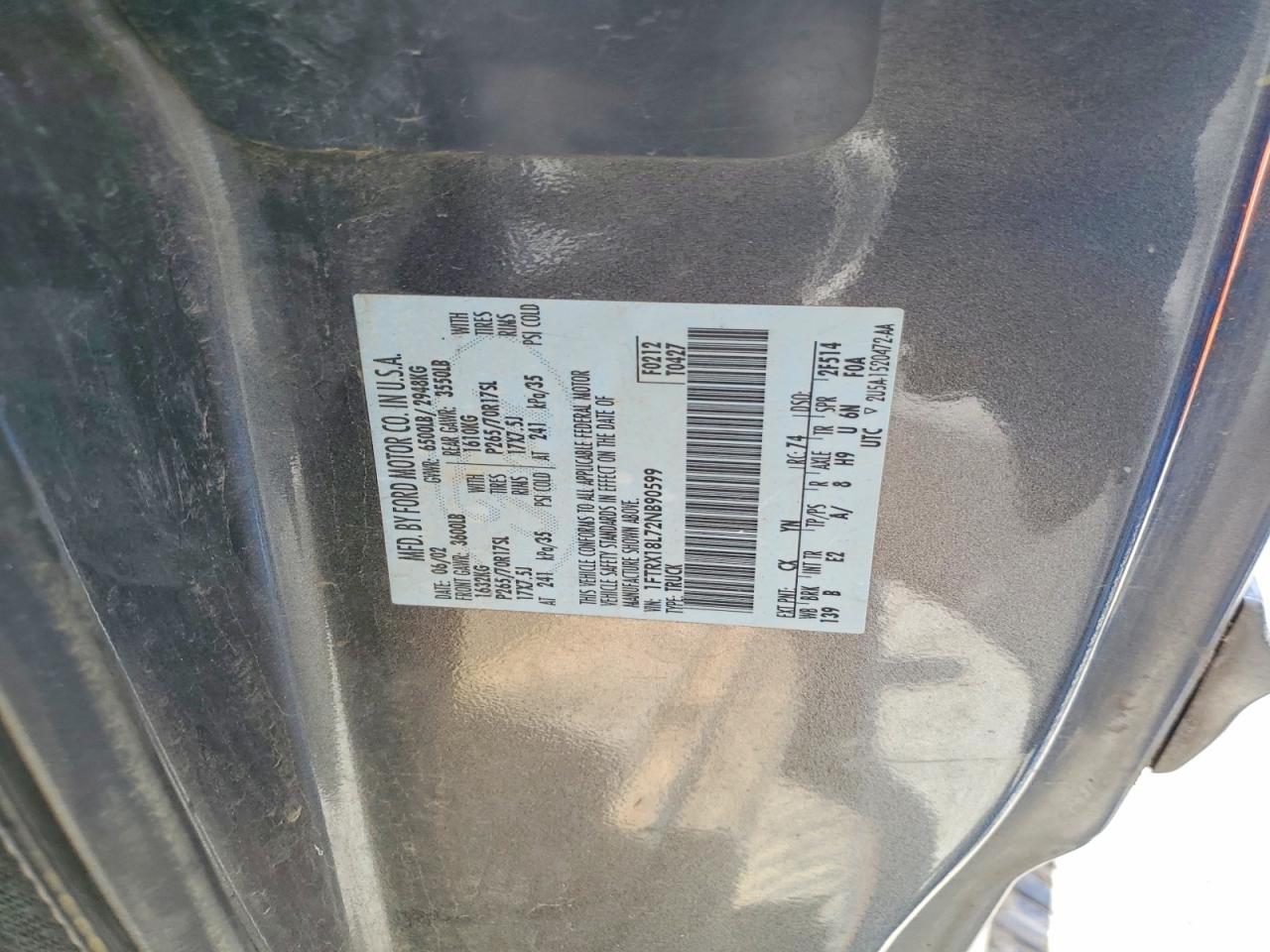 2002 Ford F150 Серый vin: 1FTRX18L72NB90599