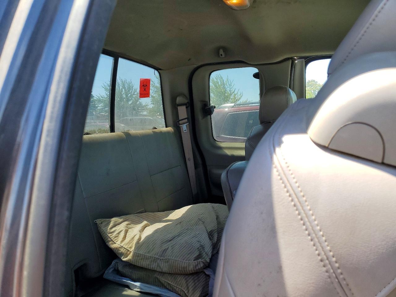 2002 Ford F150 Серый vin: 1FTRX18L72NB90599