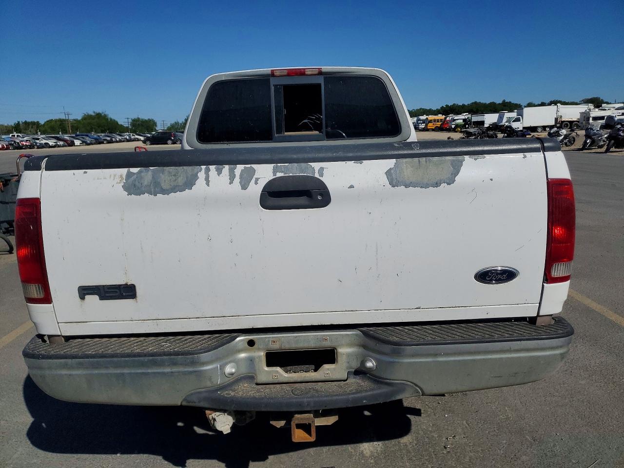 1998 Ford F150 White vin: 1FTRX18L7WKC12043