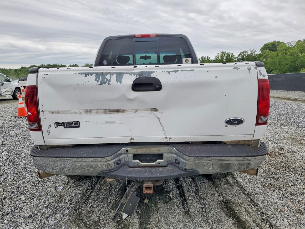 2002 Ford F150 White vin: 1FTRX18L82KA18762
