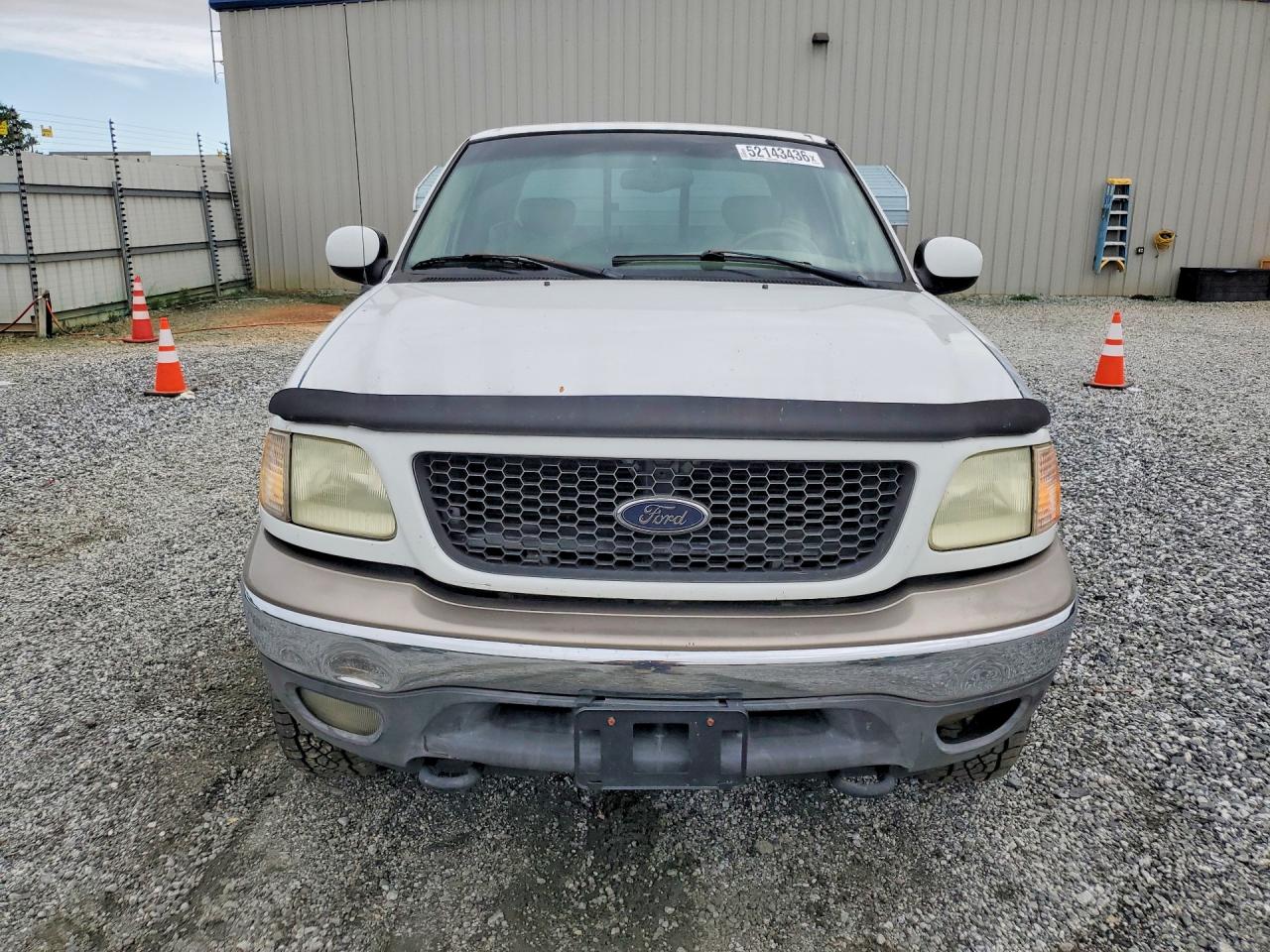 2002 Ford F150 White vin: 1FTRX18L82KA18762