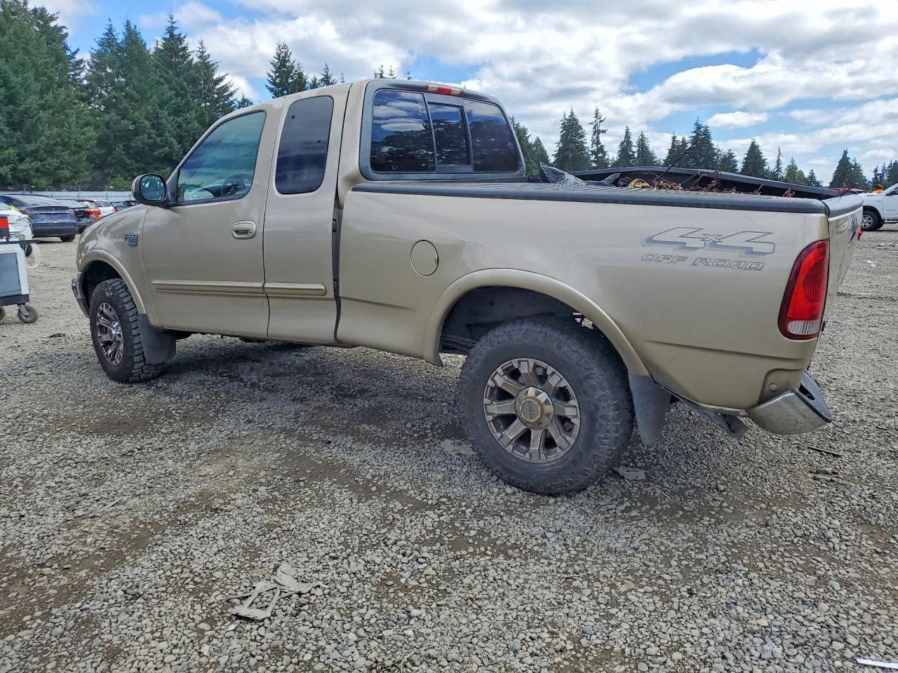 1999 Ford F150 Tan vin: 1FTRX18L8XNA84220