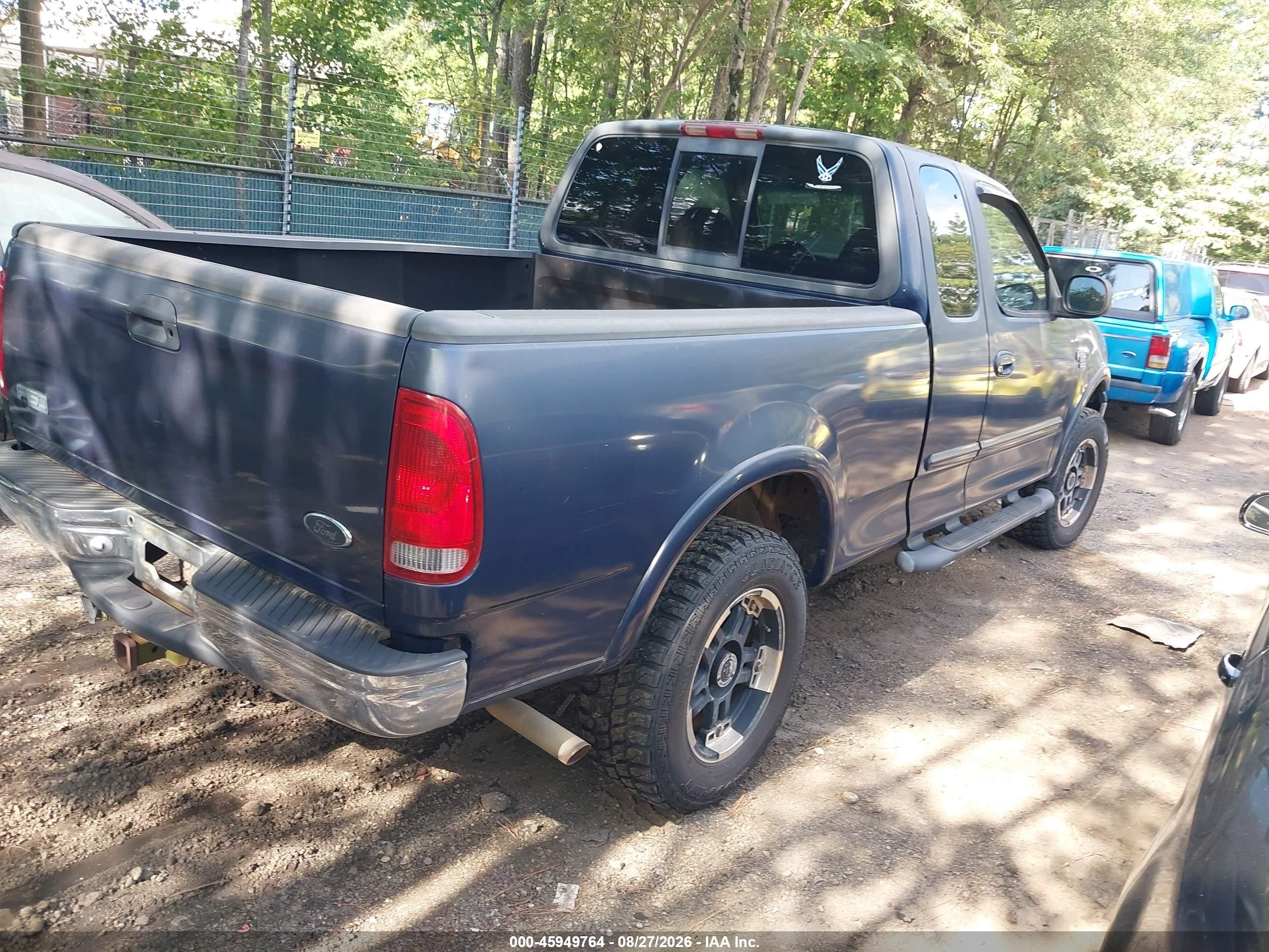 2000 Ford F150   Blue vin: 1FTRX18L8YKB09555