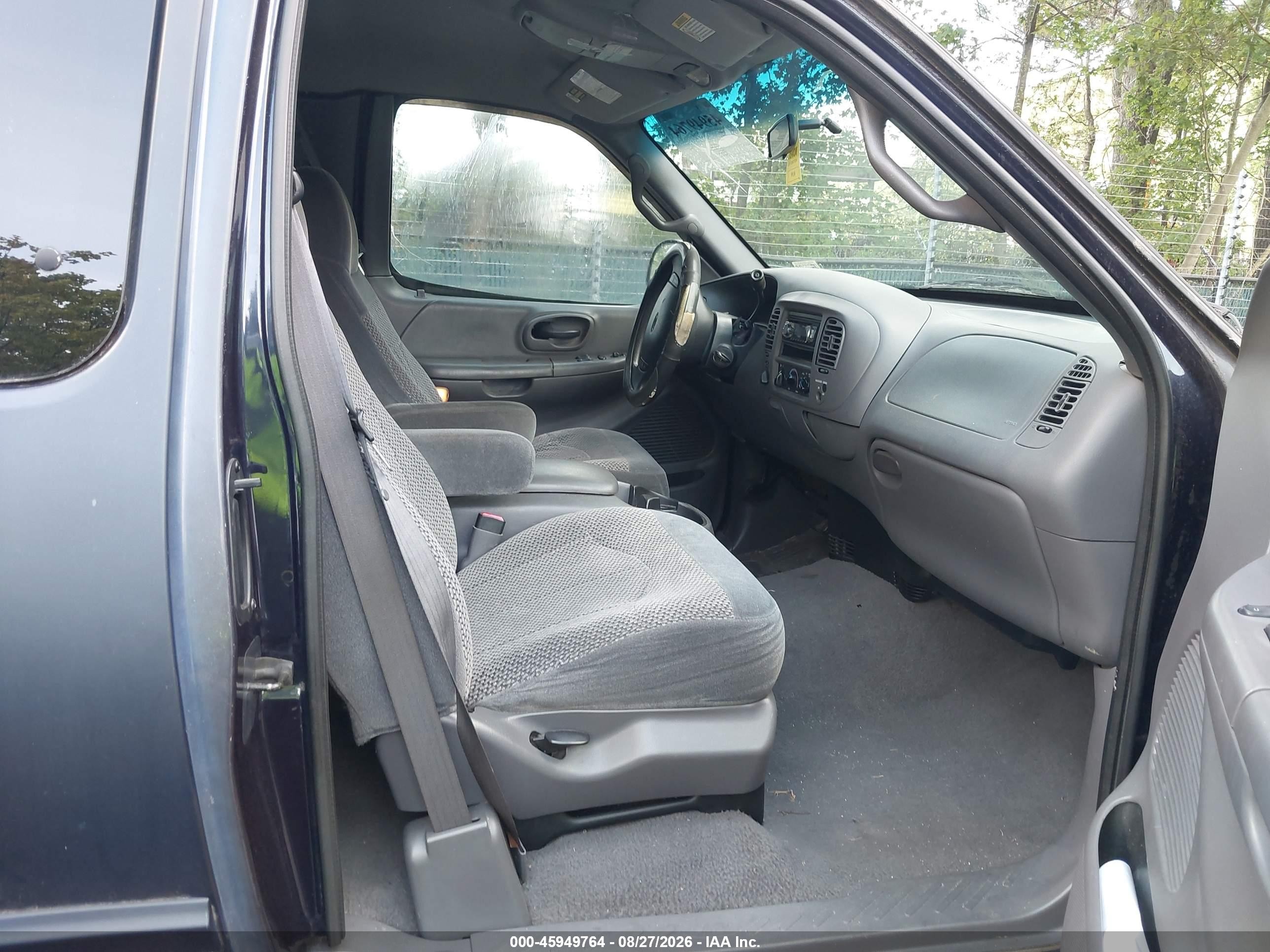 2000 Ford F150   Blue vin: 1FTRX18L8YKB09555