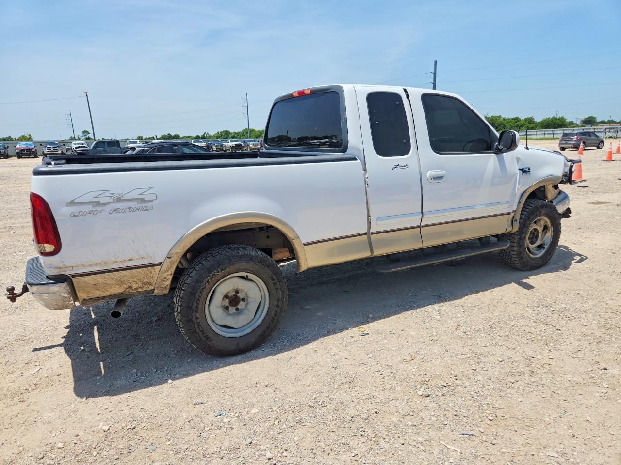 2000 Ford F150 White vin: 1FTRX18L9YKA12056
