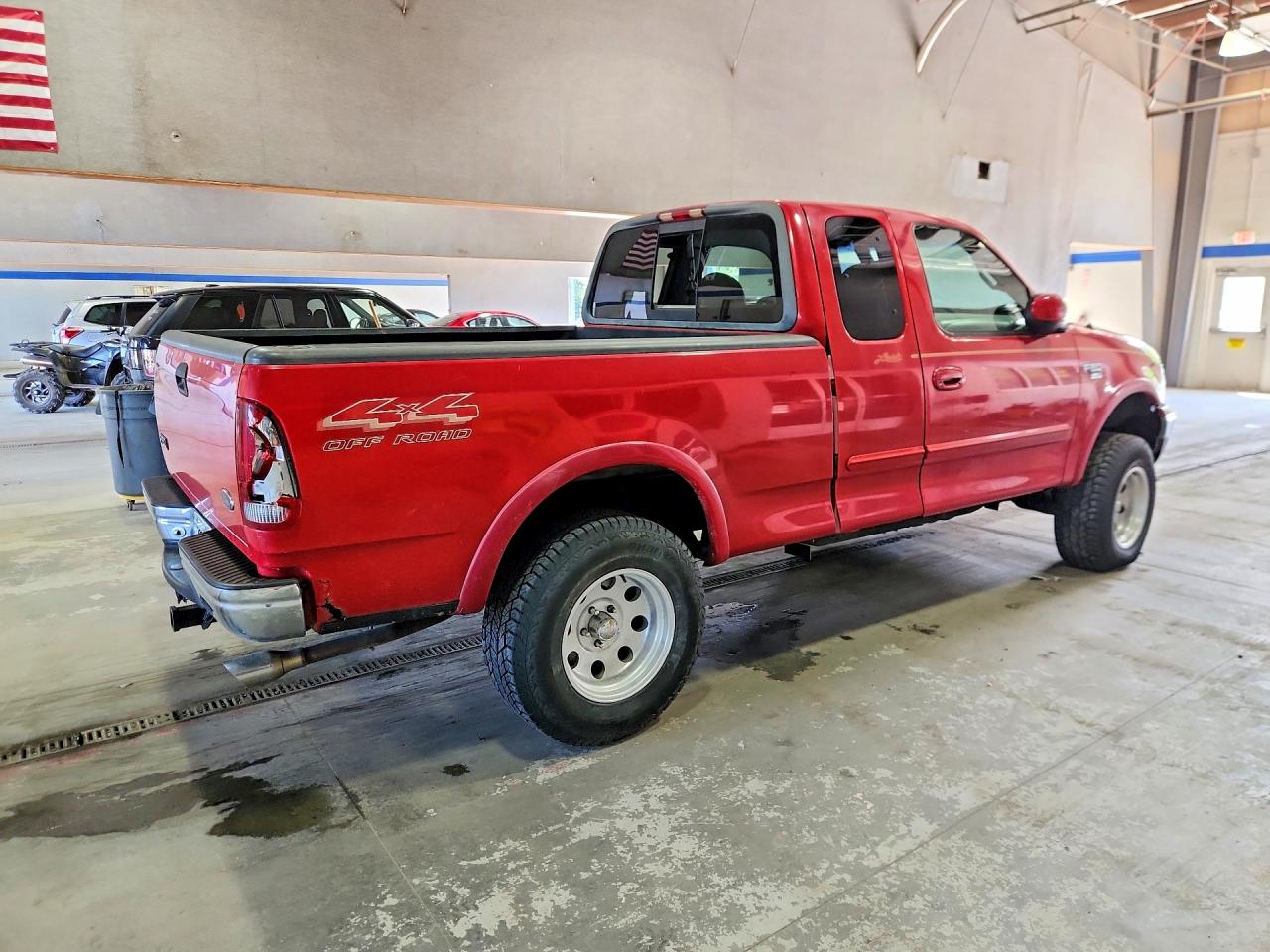 2000 Ford F150 Red vin: 1FTRX18LXYNB64037