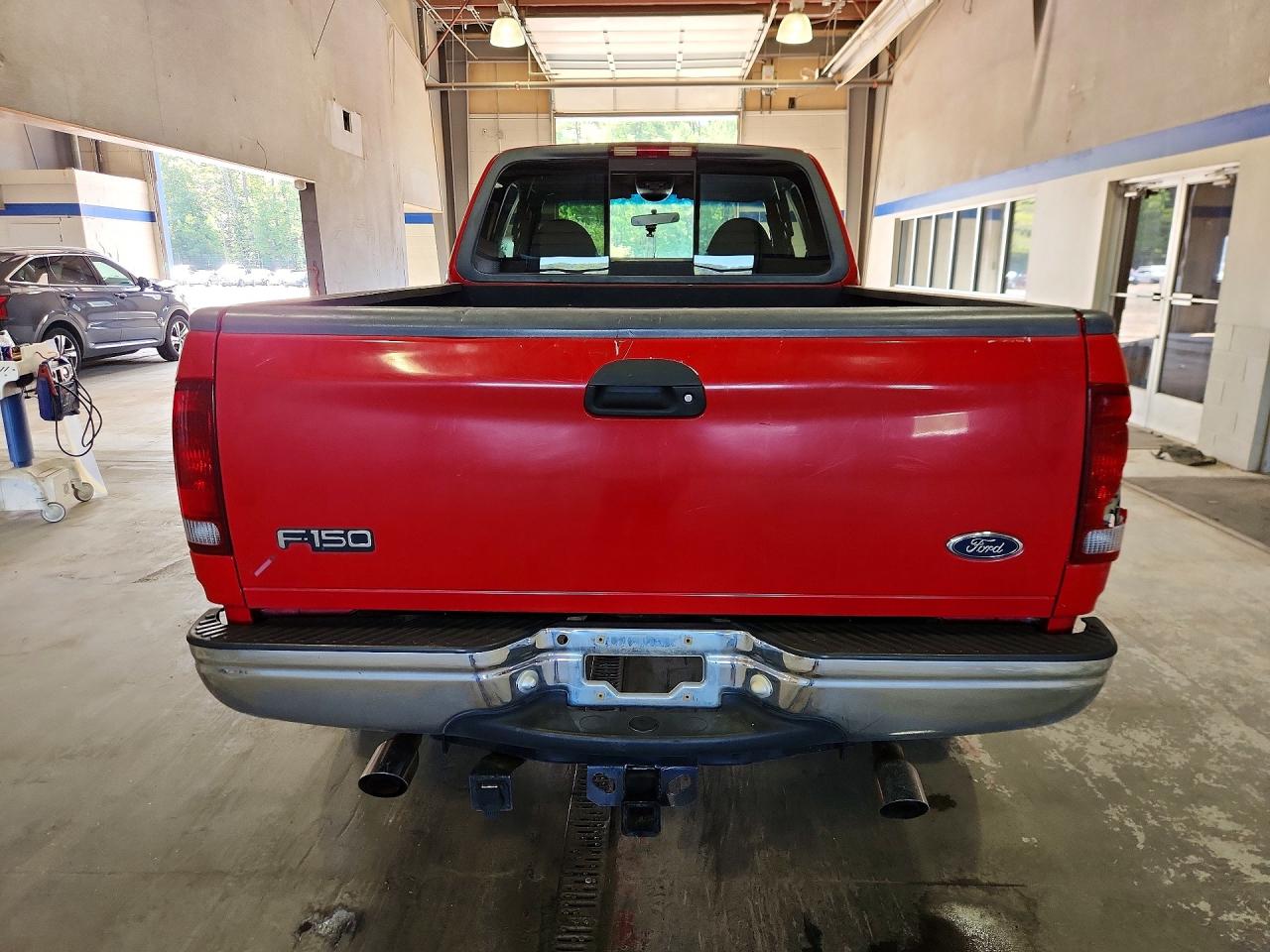 2000 Ford F150 Red vin: 1FTRX18LXYNB64037