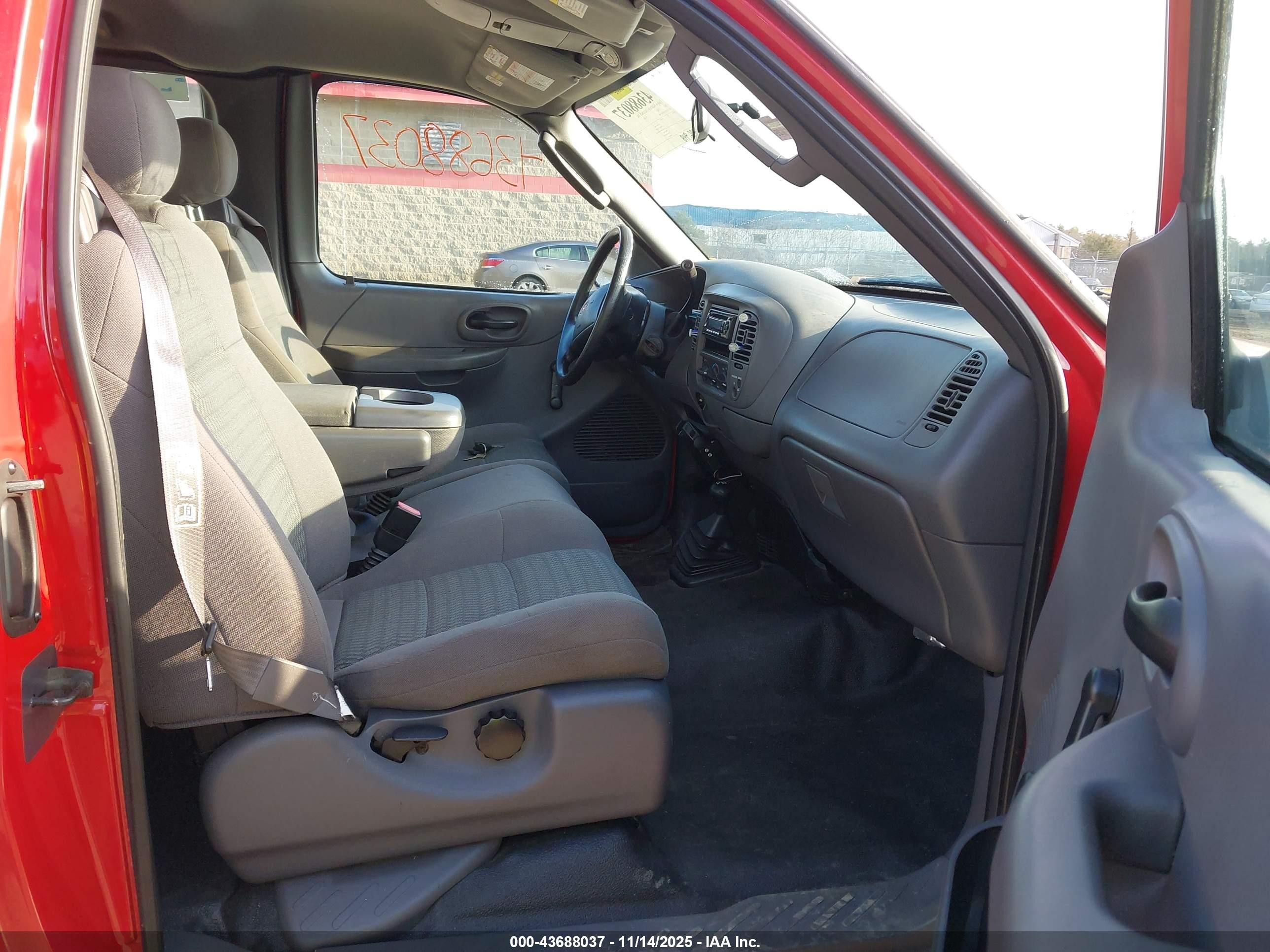 2003 Ford F-150 Lariat/xl/xlt Красный vin: 1FTRX18W03NB70982