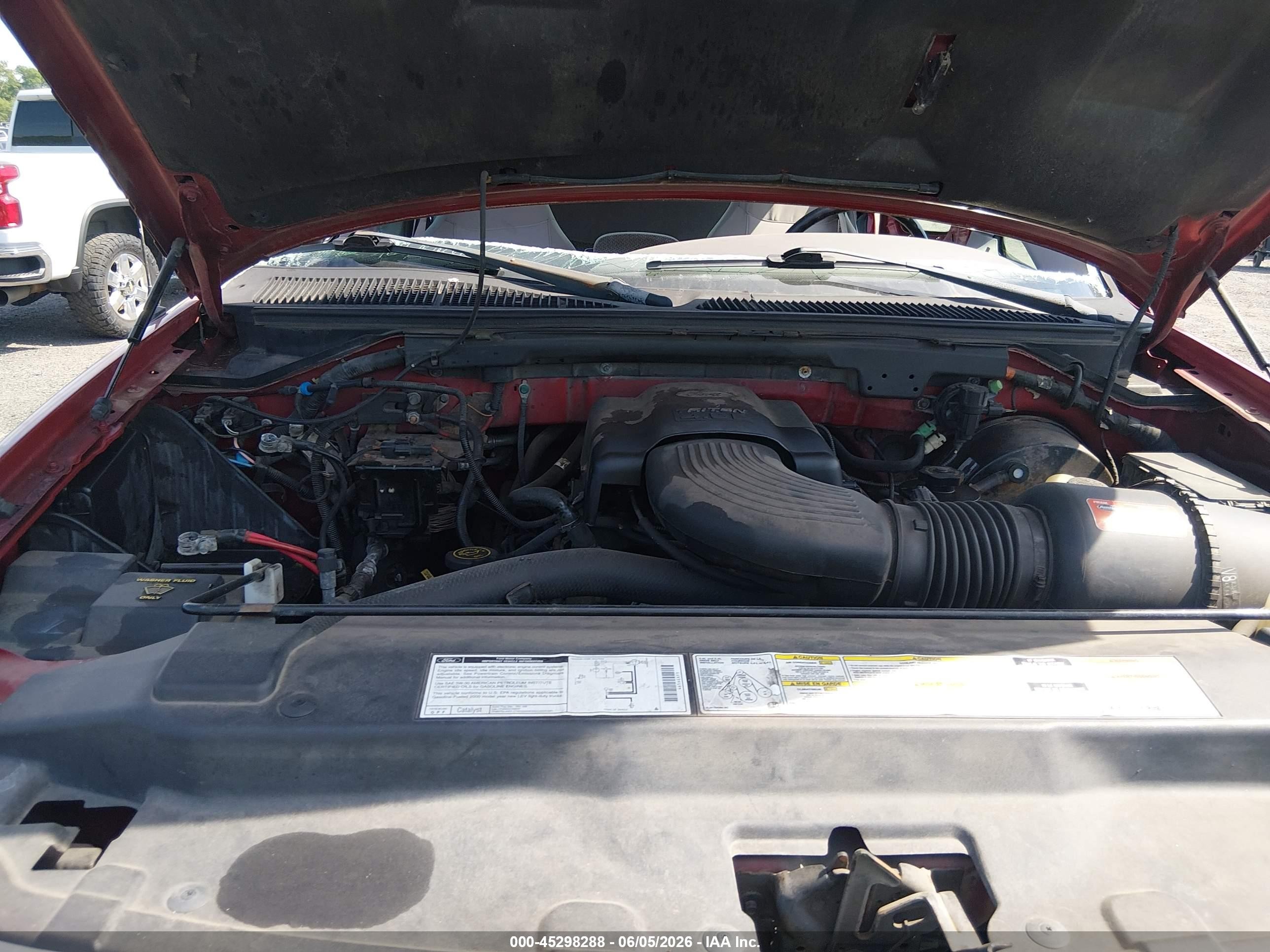 2000 Ford F150   Red vin: 1FTRX18W0YNC13370