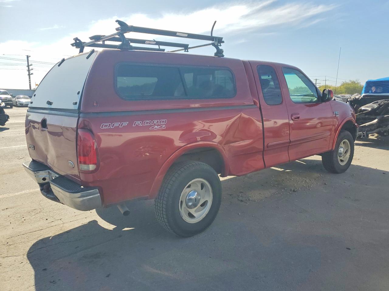 2001 Ford F150 Red vin: 1FTRX18W31NA88984