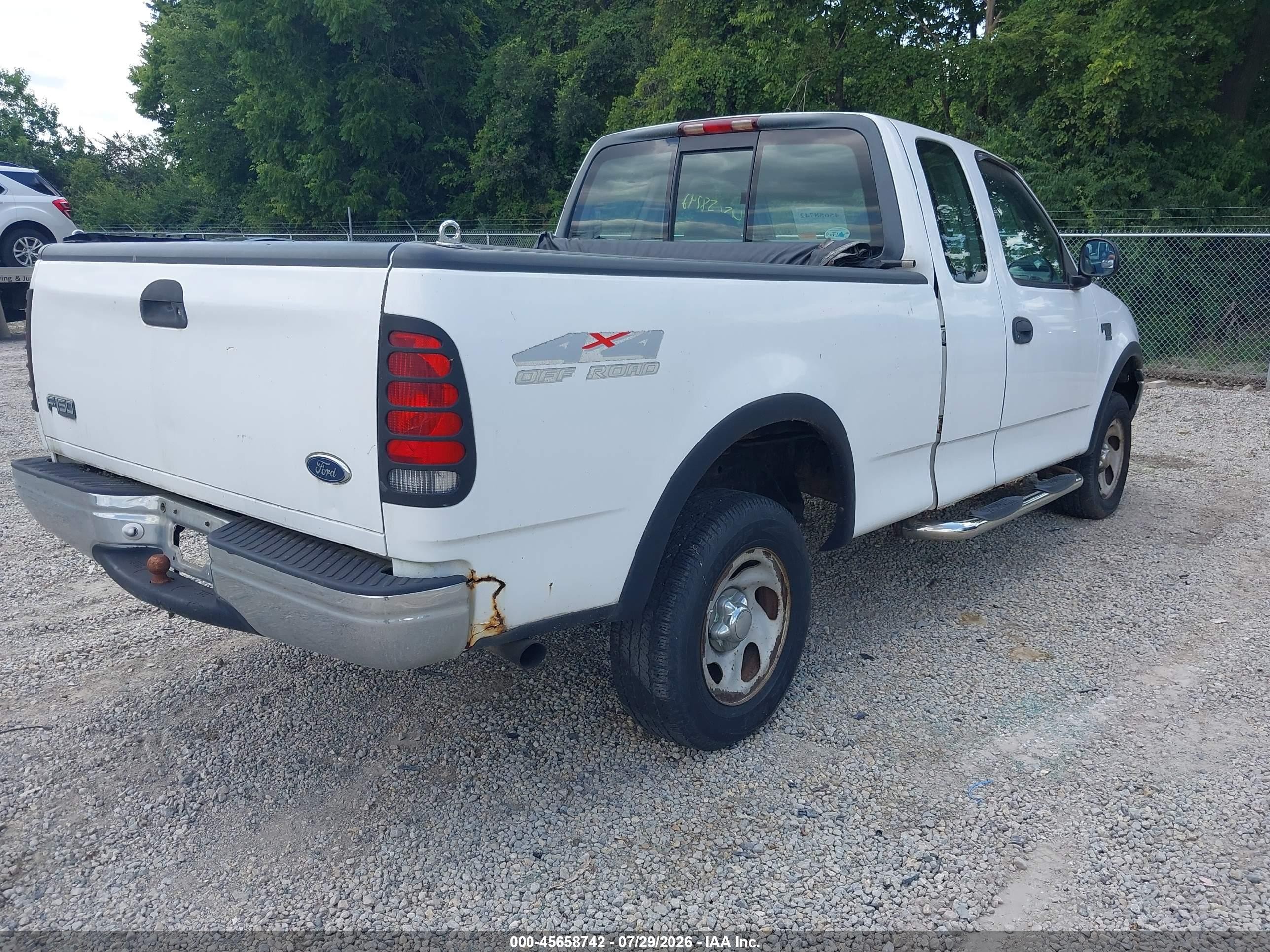 1999 Ford F150   White vin: 1FTRX18W3XNB07252
