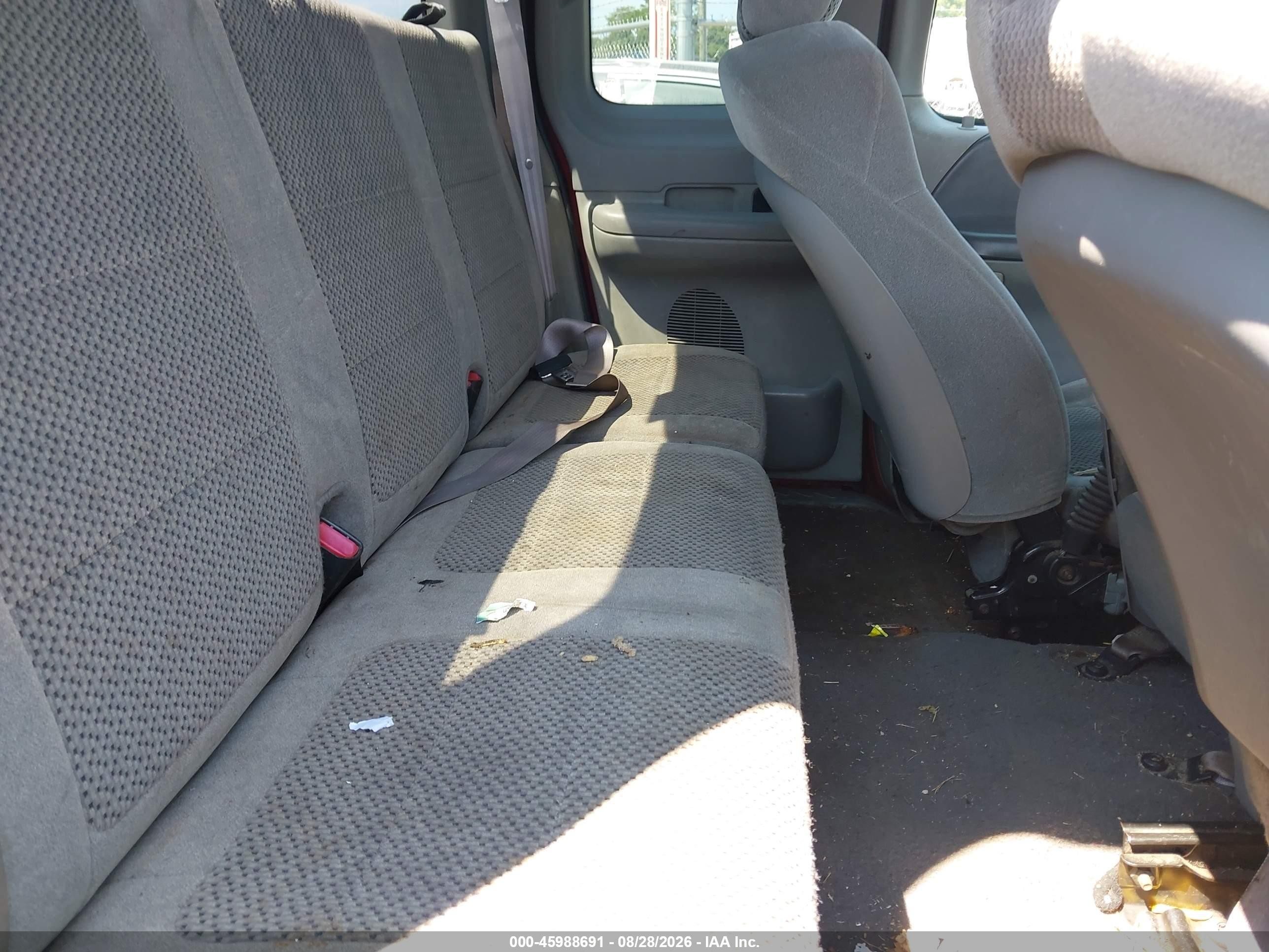 2002 Ford F-150 Lariat/xl/xlt Красный vin: 1FTRX18W42NA84136