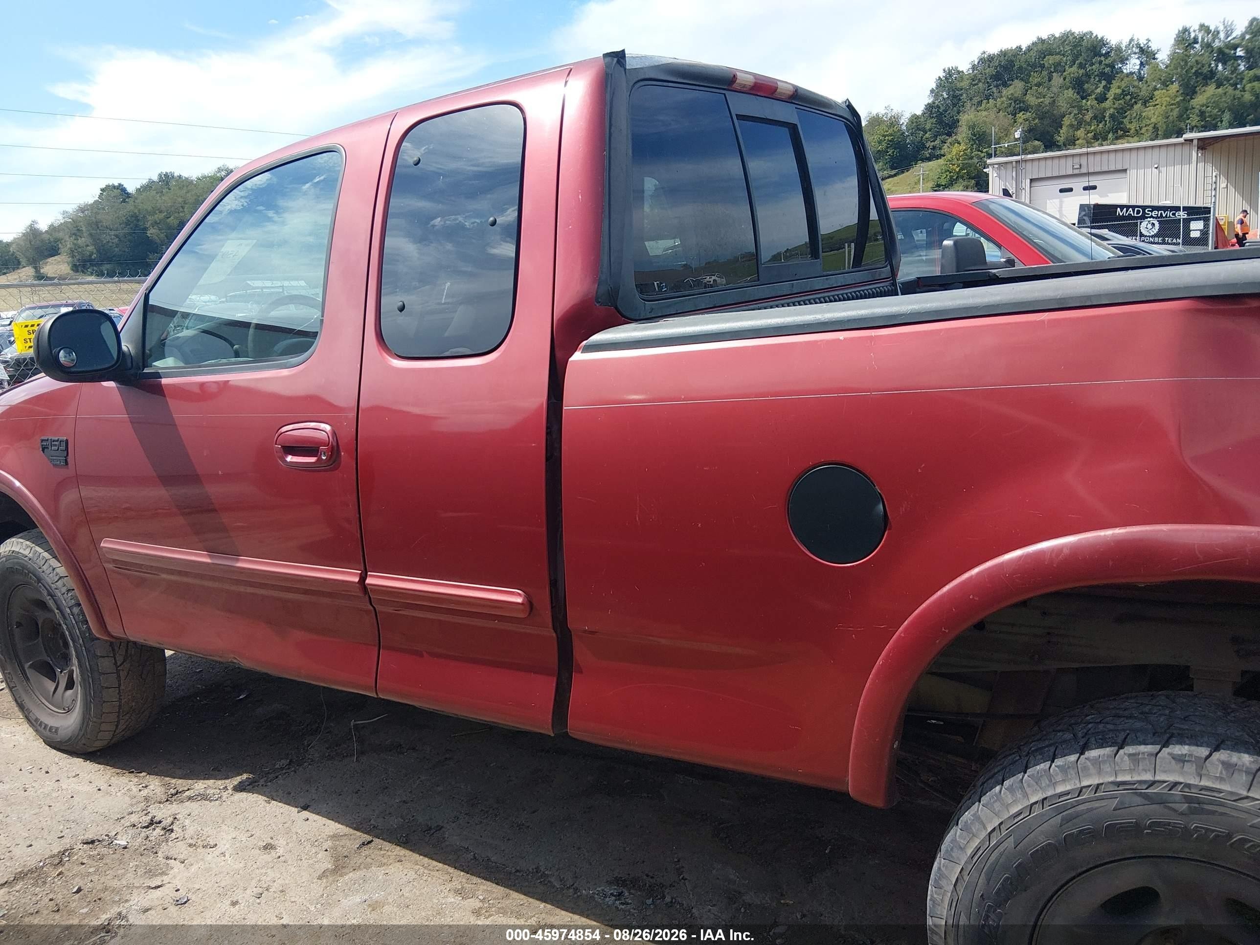 1999 Ford F-150 Lariat/work Series/xl/xlt Red vin: 1FTRX18W4XNB75396