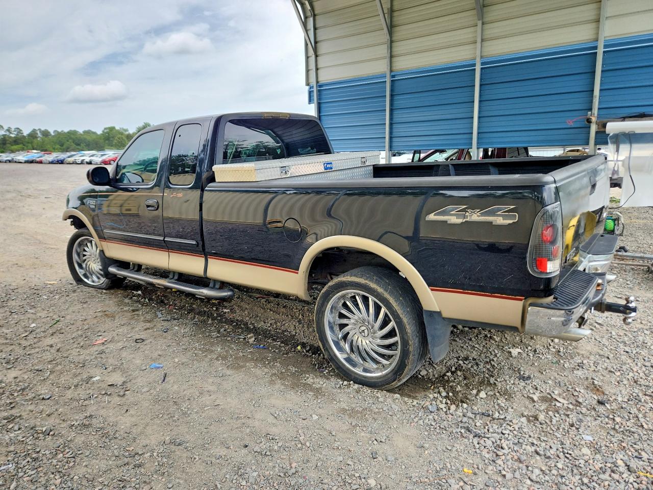 2000 Ford F150 Black vin: 1FTRX18W4YNA57639
