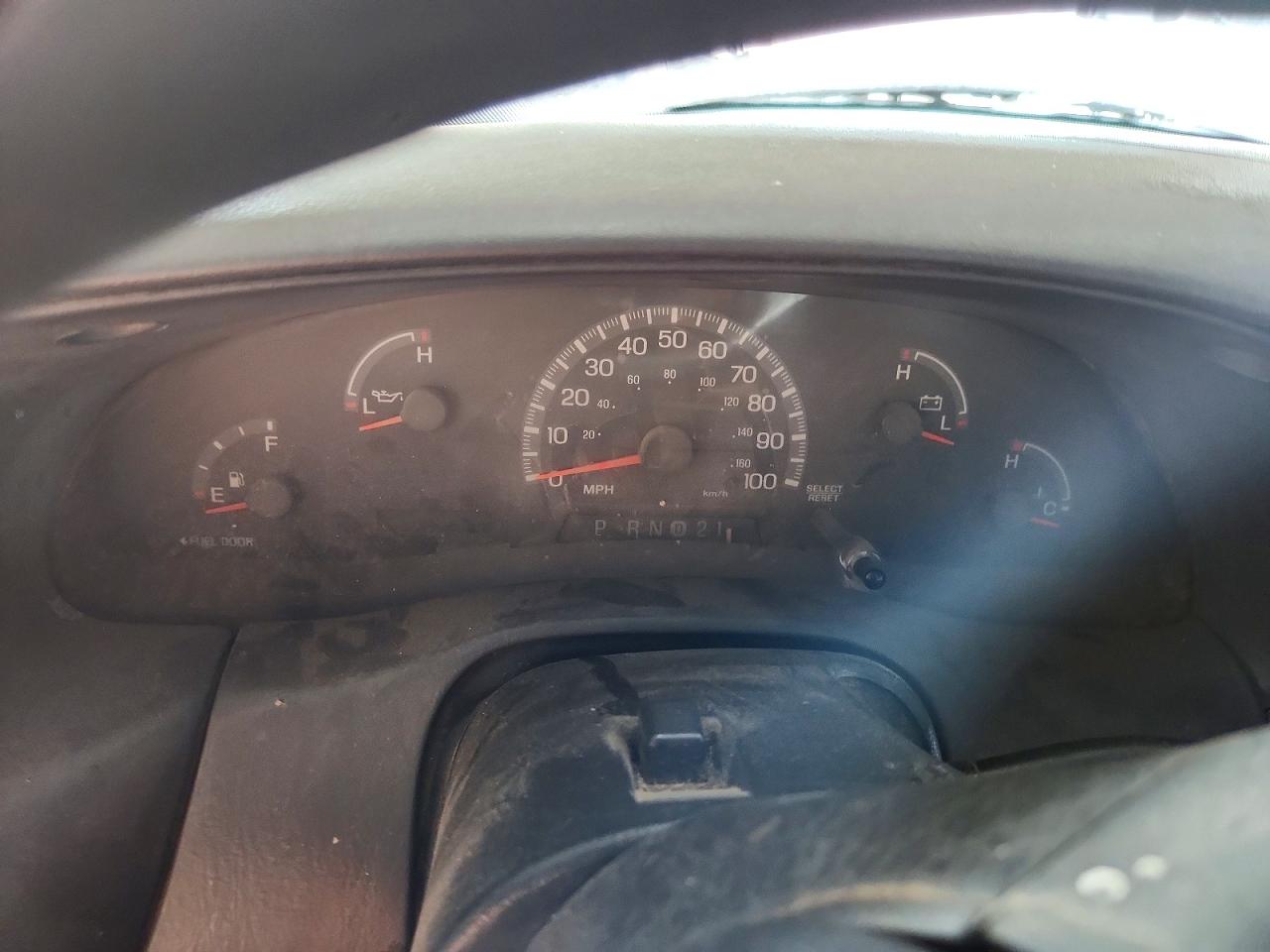 2002 Ford F150 White vin: 1FTRX18W52NB73164
