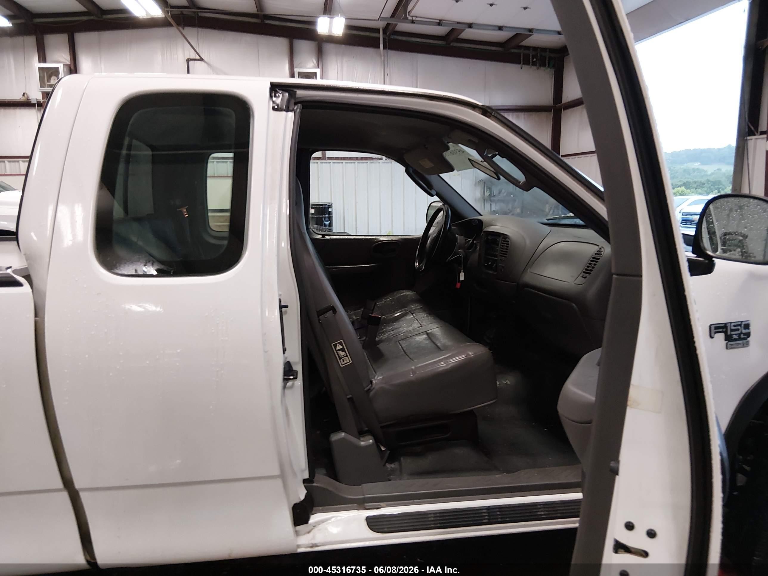 2003 Ford F-150 Lariat/xl/xlt White vin: 1FTRX18W53NB83579