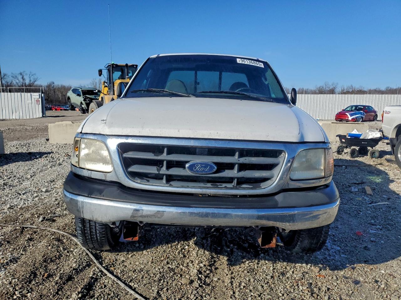 1999 Ford F150 White vin: 1FTRX18W5XNA27936