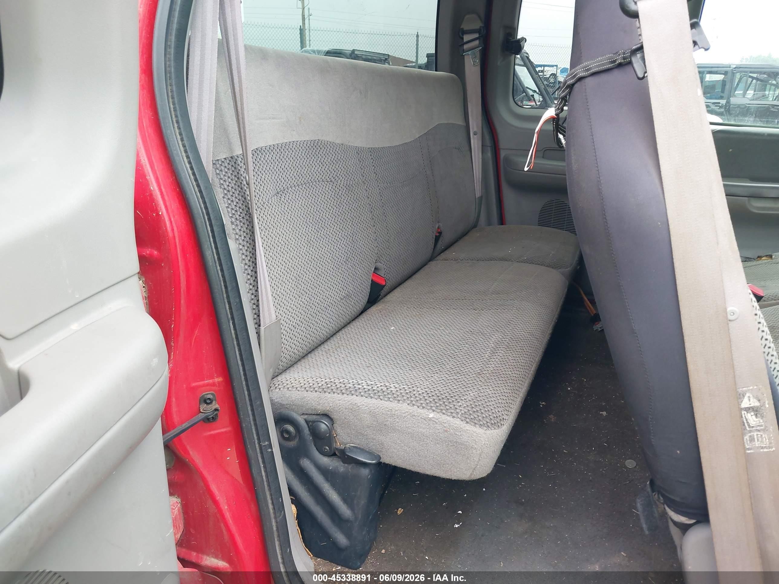 2000 Ford F-150 Lariat/work Series/xl/xlt Red vin: 1FTRX18W5YNA16906