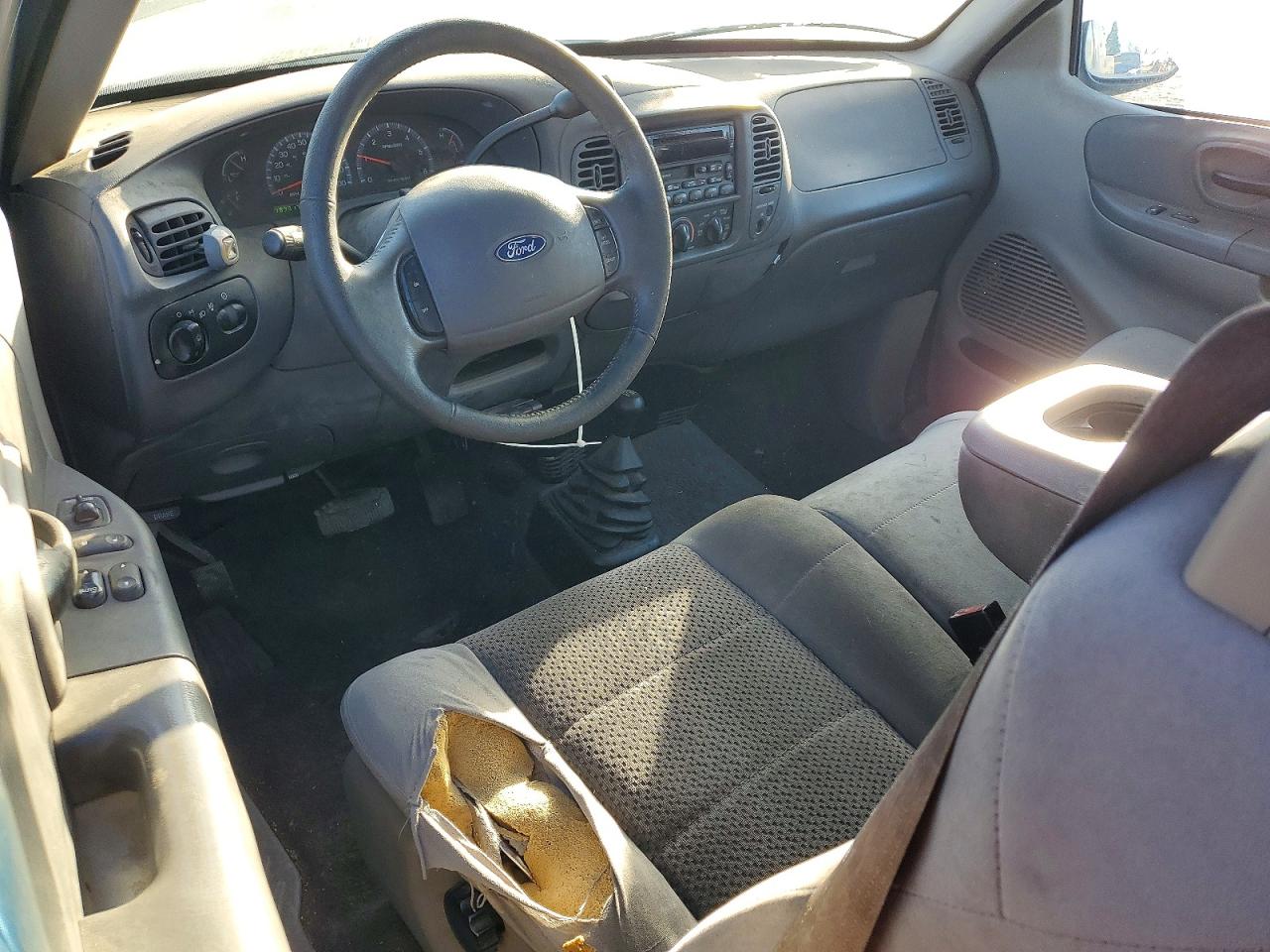 2003 Ford F150 Gray vin: 1FTRX18W83NA65641