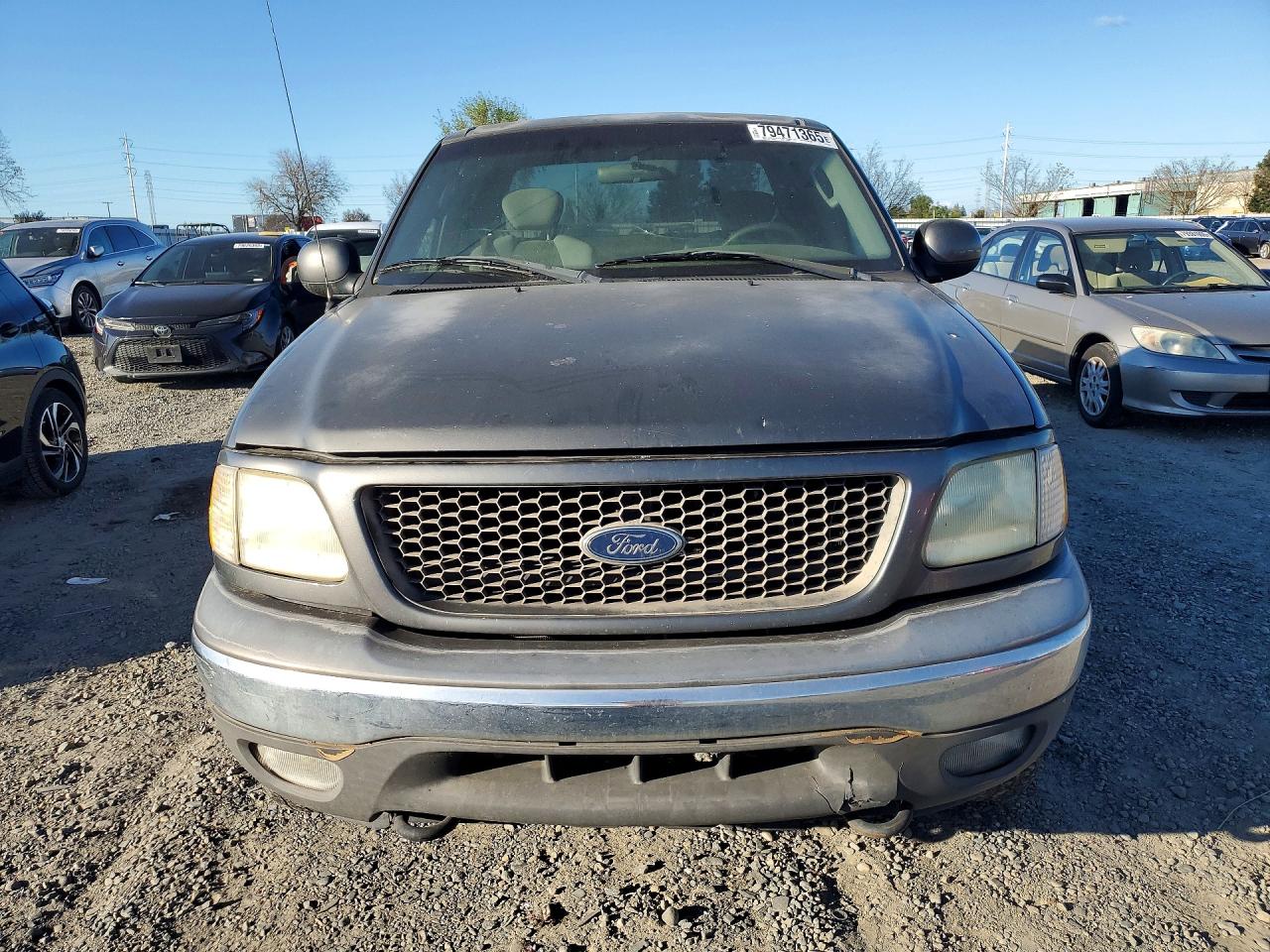 2003 Ford F150 Gray vin: 1FTRX18W83NA65641