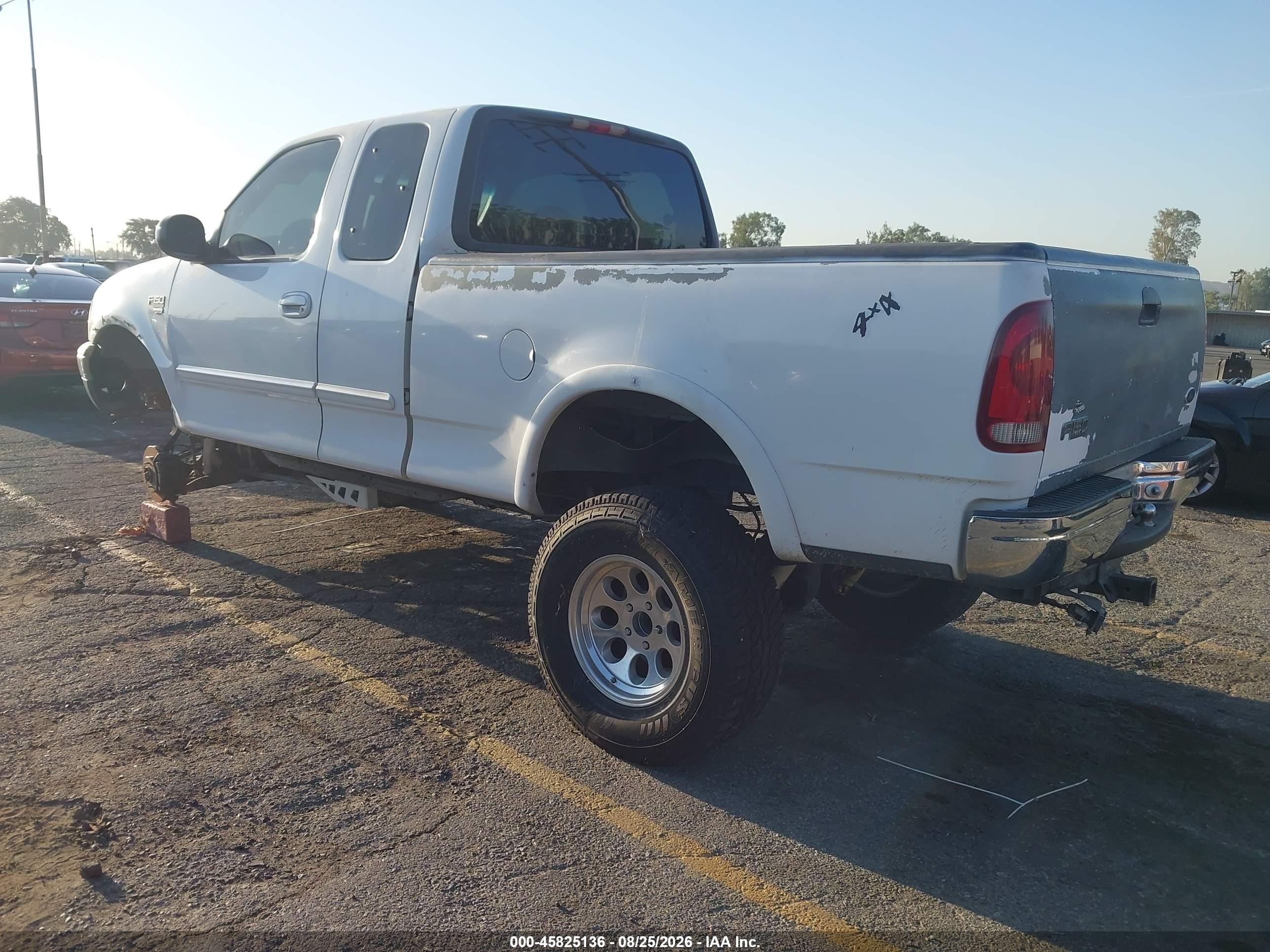 1999 Ford F-150 Lariat/work Series/xl/xlt Белый vin: 1FTRX18W8XKA96671