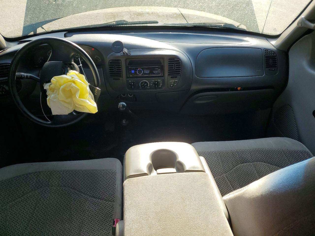 2000 Ford F150 Green vin: 1FTRX18W8YNA19086