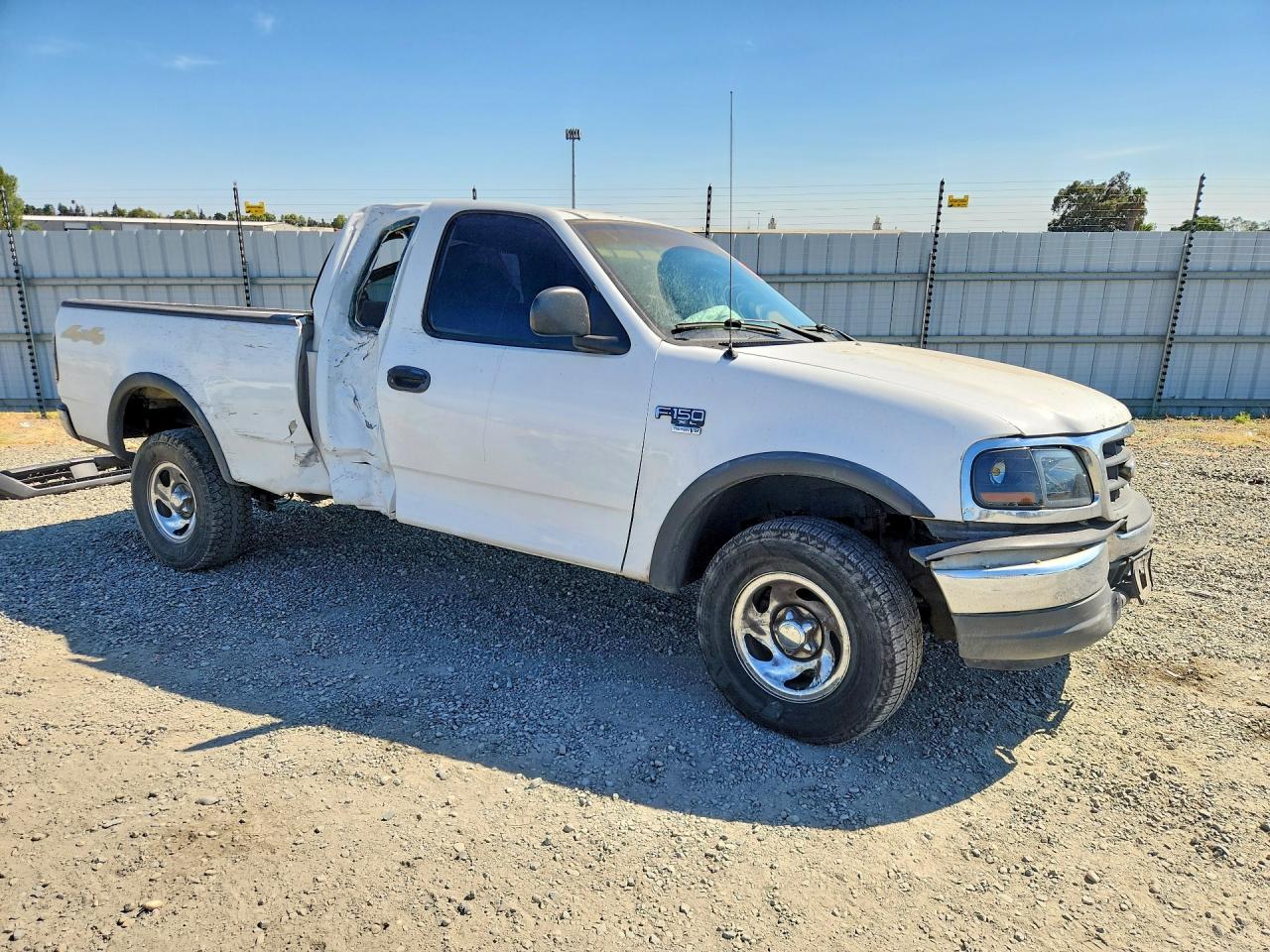 2001 Ford F150 Белый vin: 1FTRX18W91NB28064