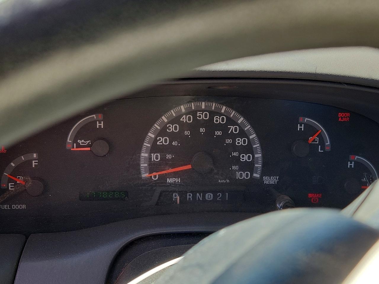 2001 Ford F150 Белый vin: 1FTRX18W91NB28064