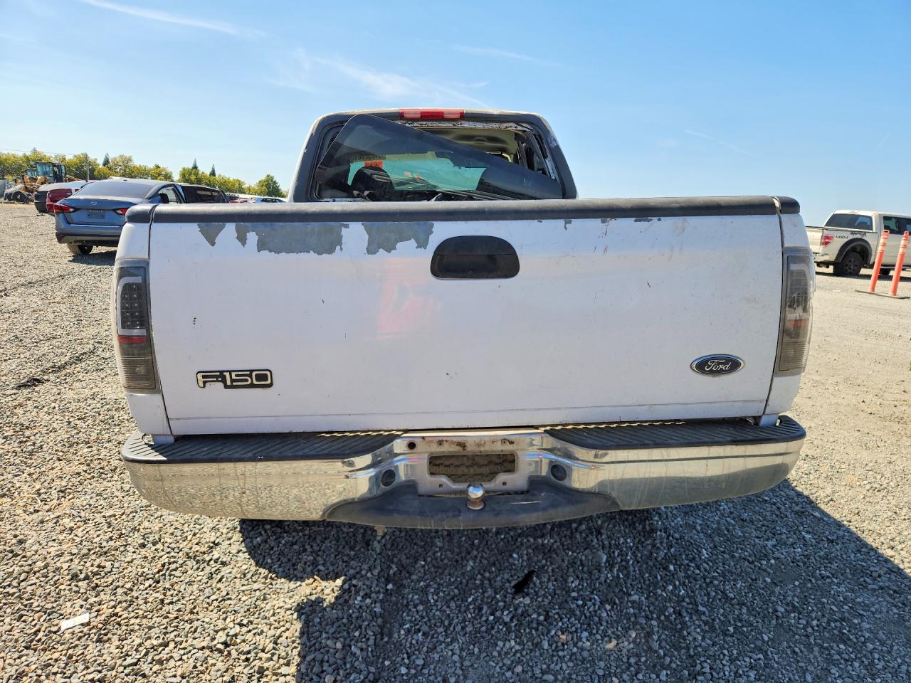 2001 Ford F150 Белый vin: 1FTRX18W91NB28064