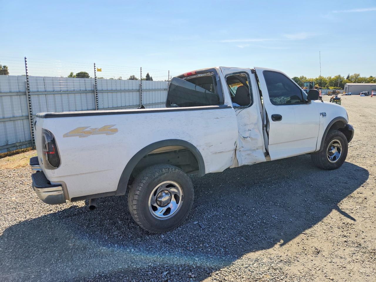2001 Ford F150 Белый vin: 1FTRX18W91NB28064
