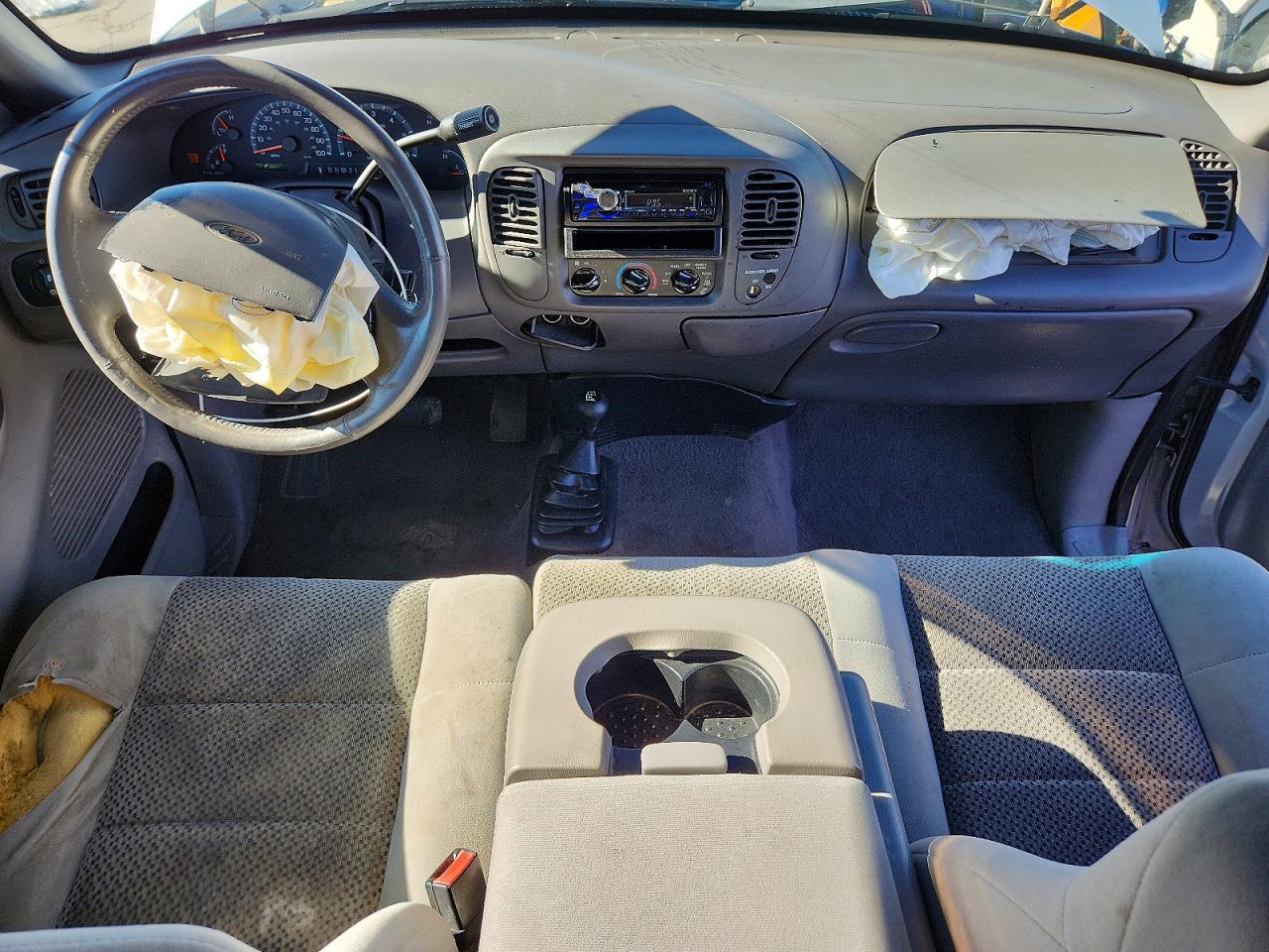 2002 Ford F150 Silver vin: 1FTRX18W92NB72079