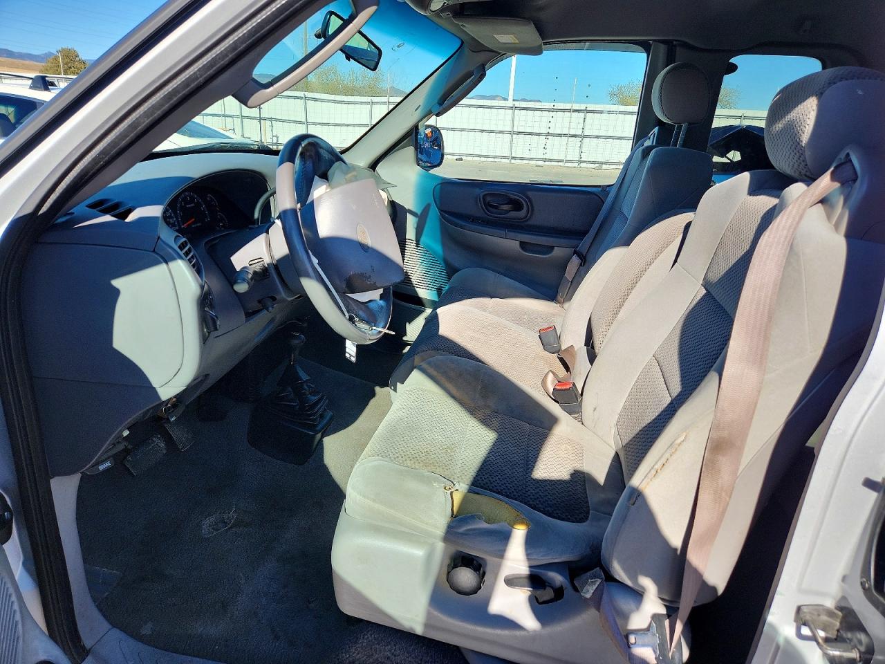 2002 Ford F150 Silver vin: 1FTRX18W92NB72079