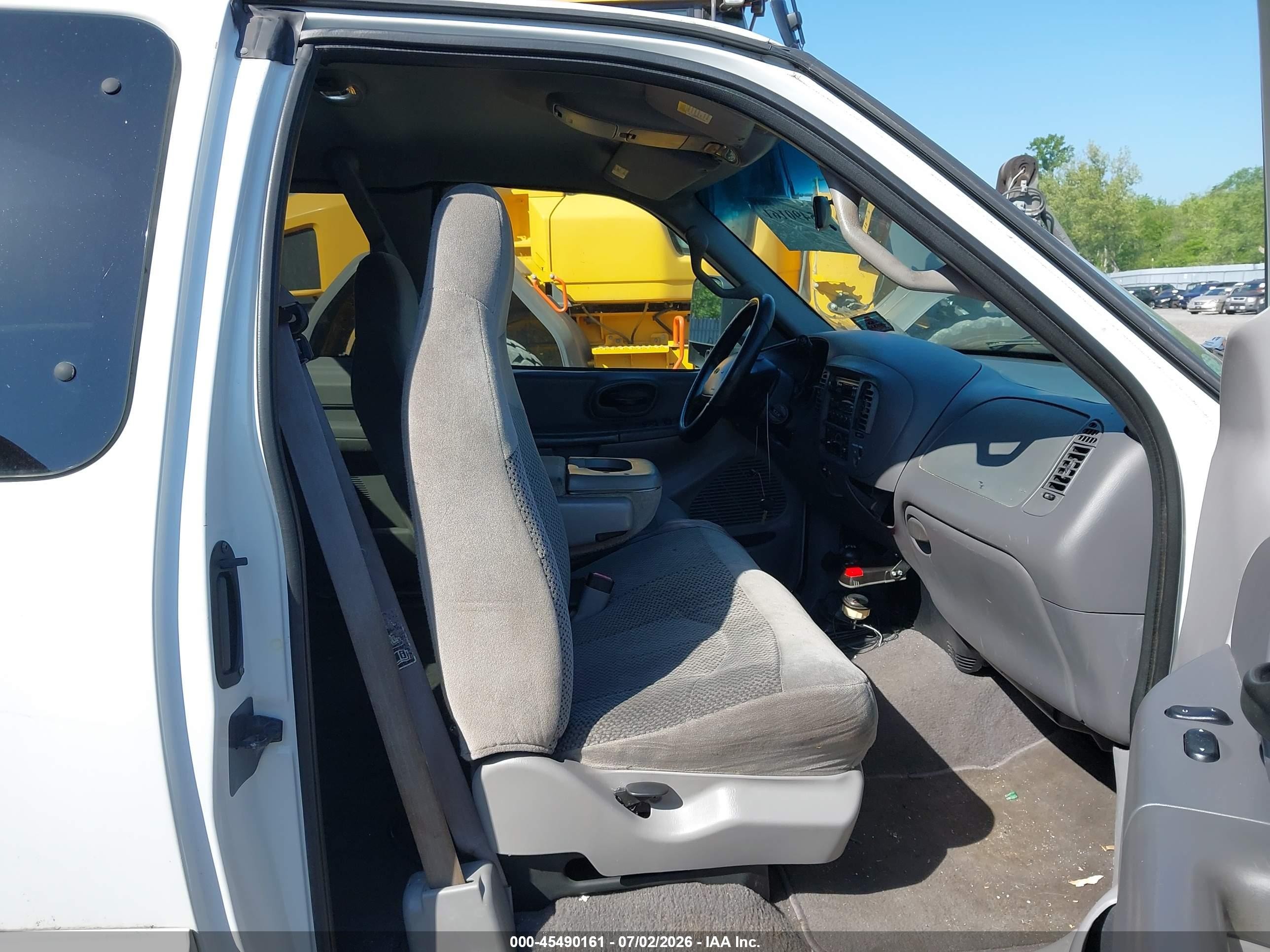 2000 Ford F-150 Lariat/work Series/xl/xlt Белый vin: 1FTRX18W9YNB96195