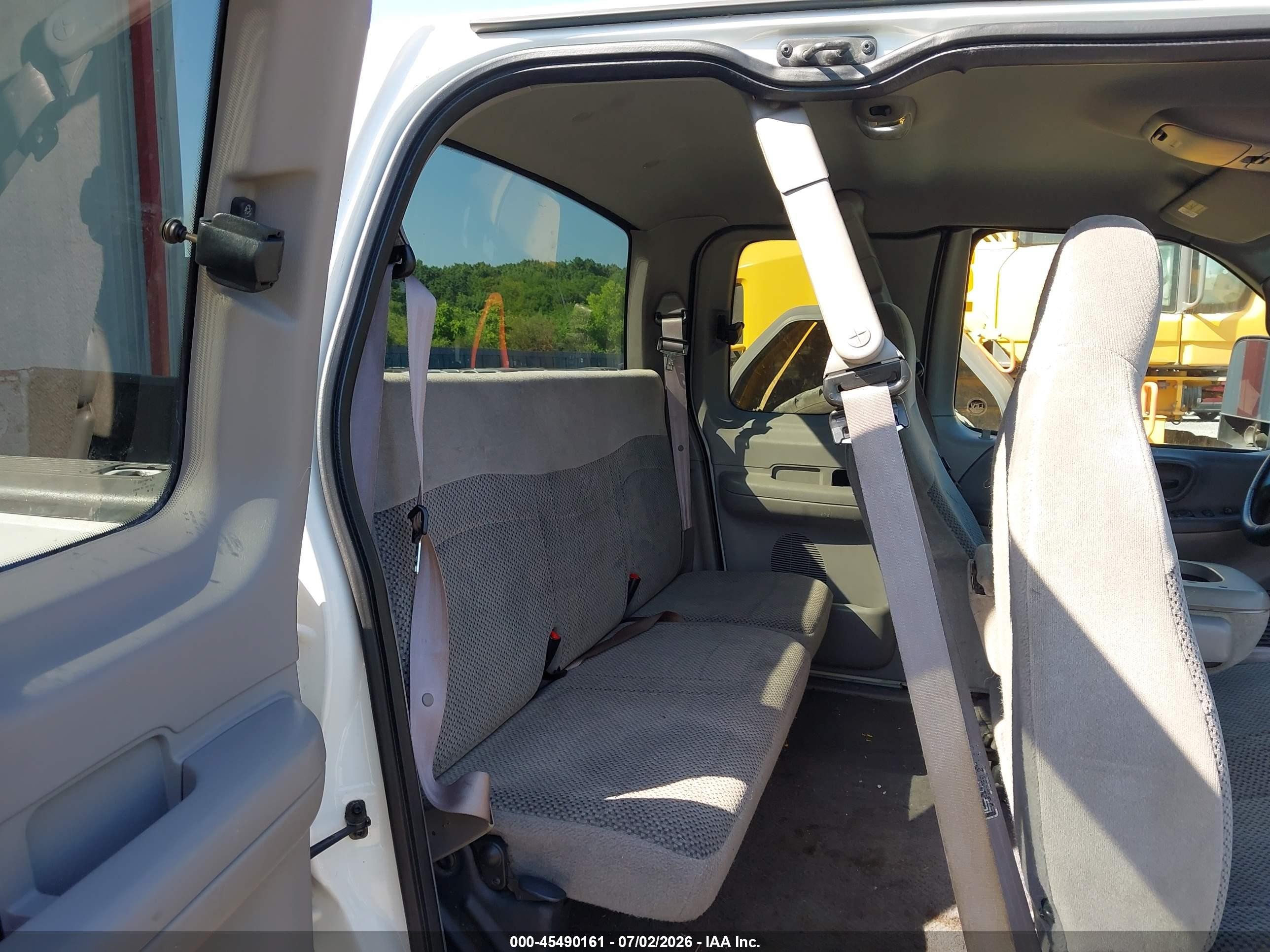 2000 Ford F-150 Lariat/work Series/xl/xlt Белый vin: 1FTRX18W9YNB96195