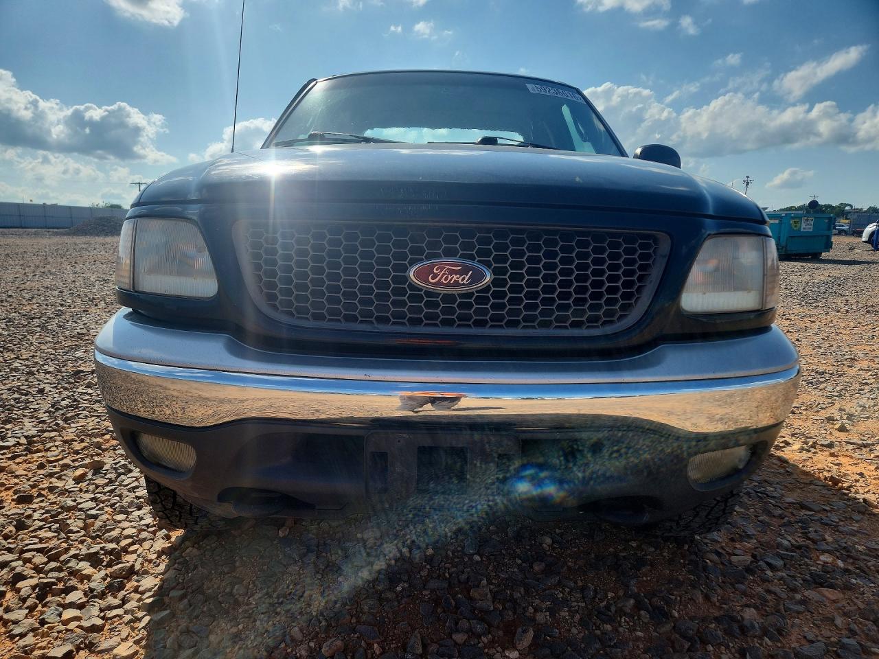2000 Ford F150 Black vin: 1FTRX18W9YNC07731