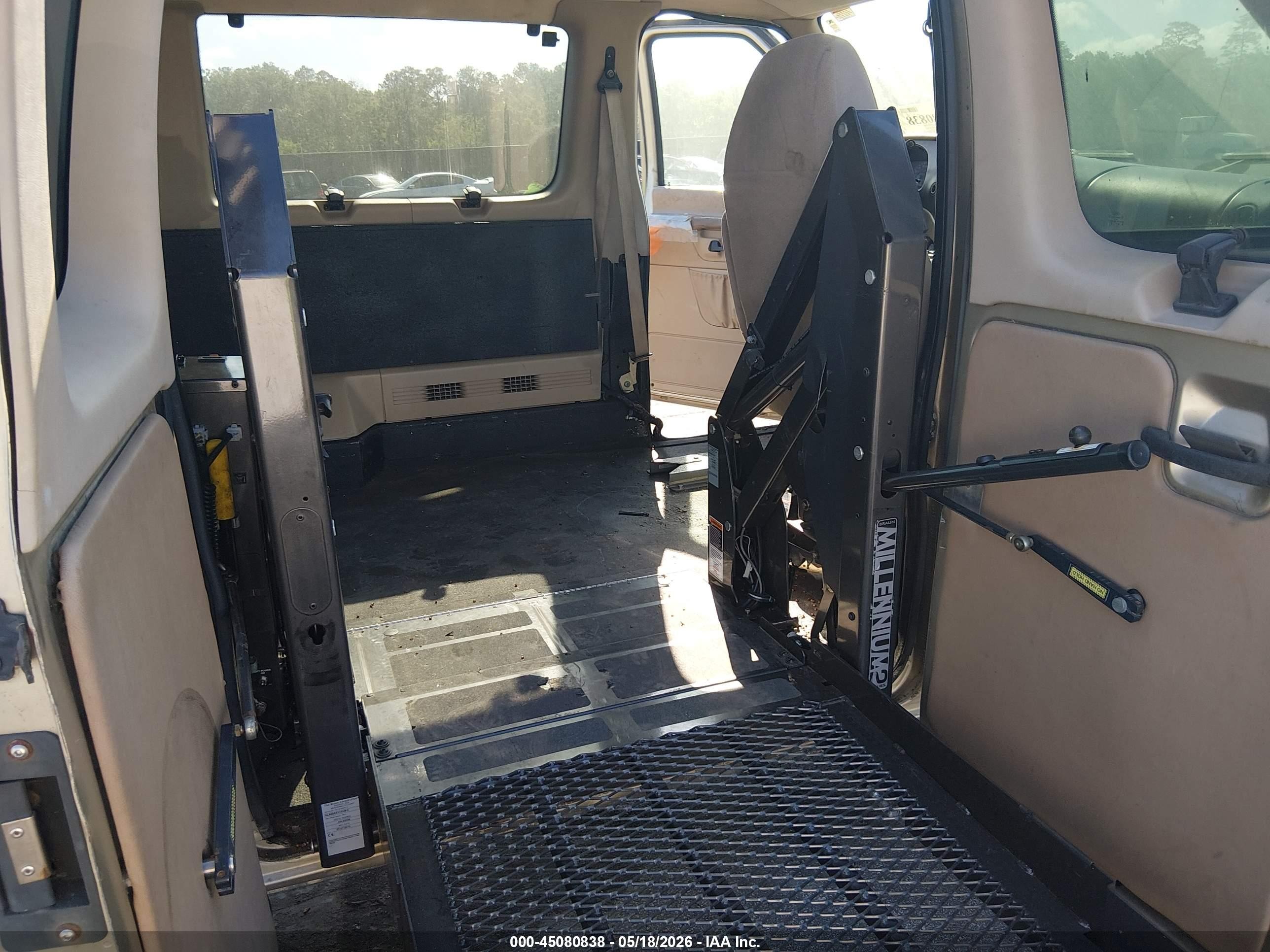 2000 Ford E-350 Super Duty Commercial/recreational Золотой vin: 1FTSE34F4YHB40169