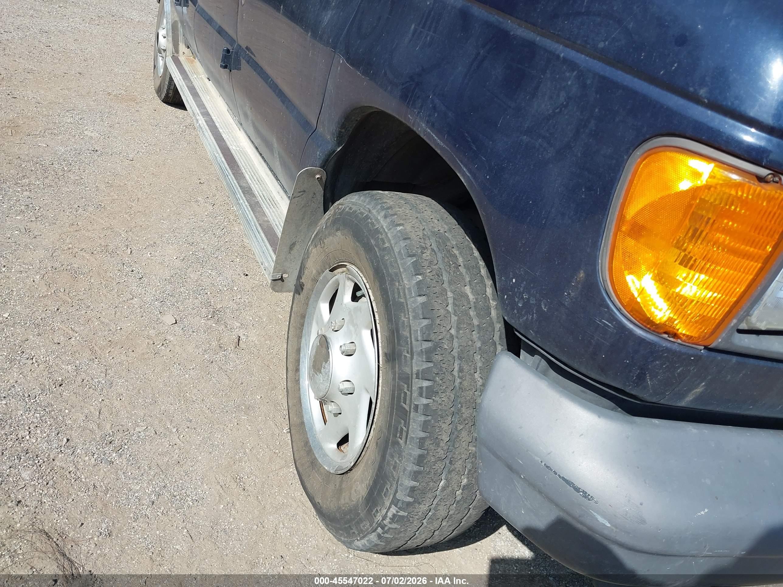 2003 Ford E-350 Super Duty Commercial/recreational Blue vin: 1FTSE34L03HB64368